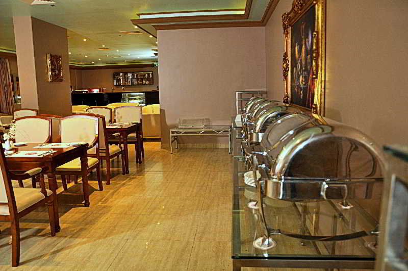 Monroe Hotel Bahrain