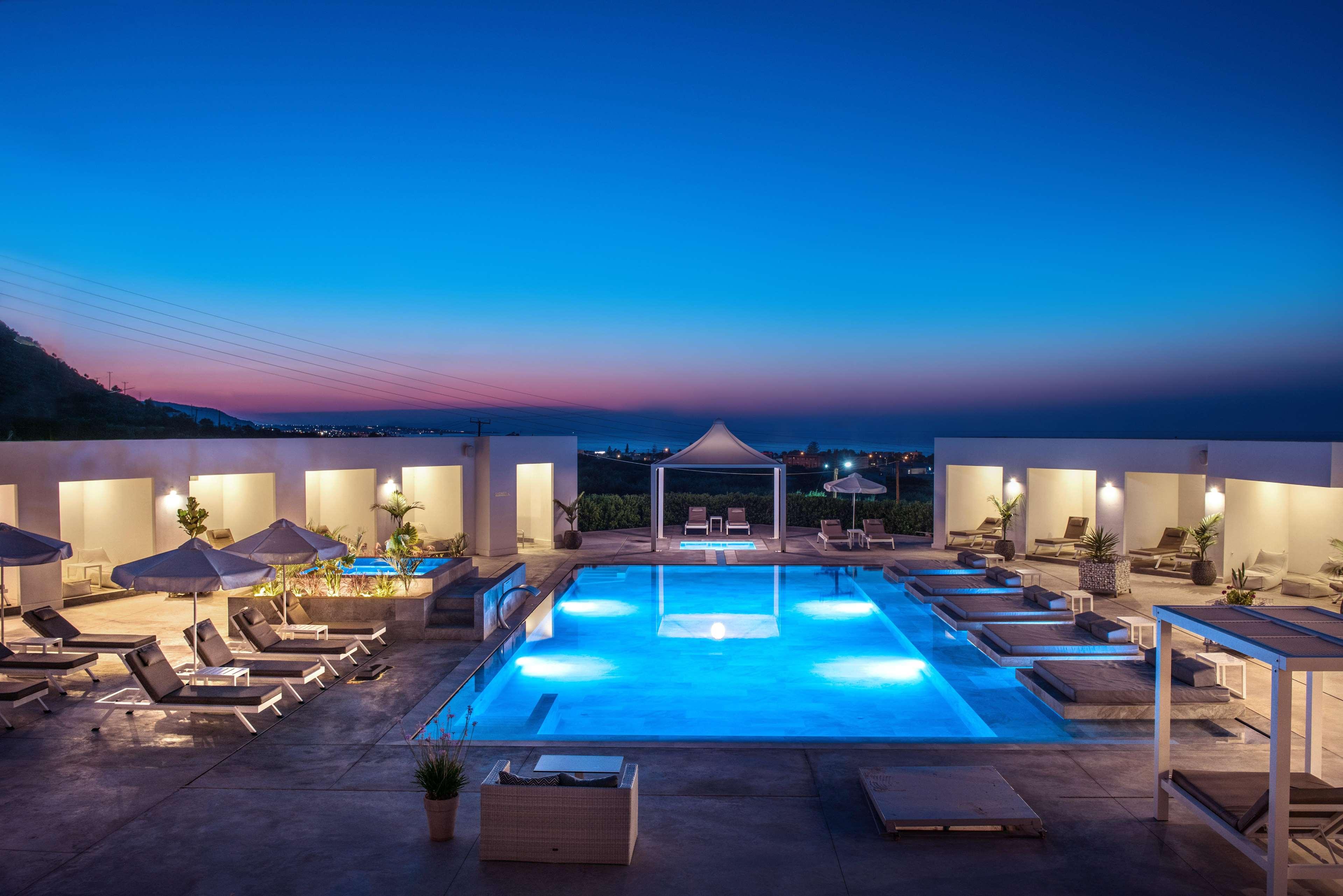 Matheo Villas & Suites