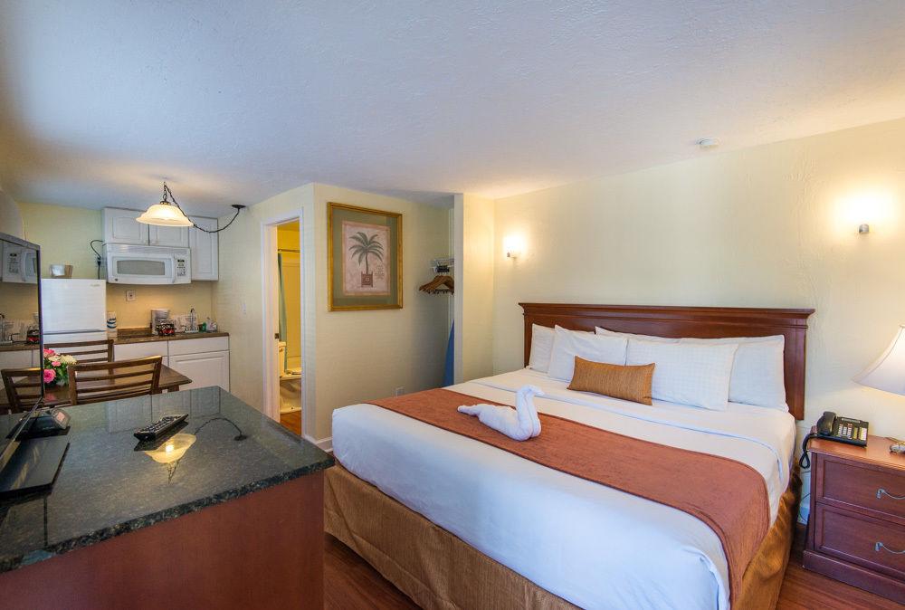 Lighthouse Resort Inn & Suites