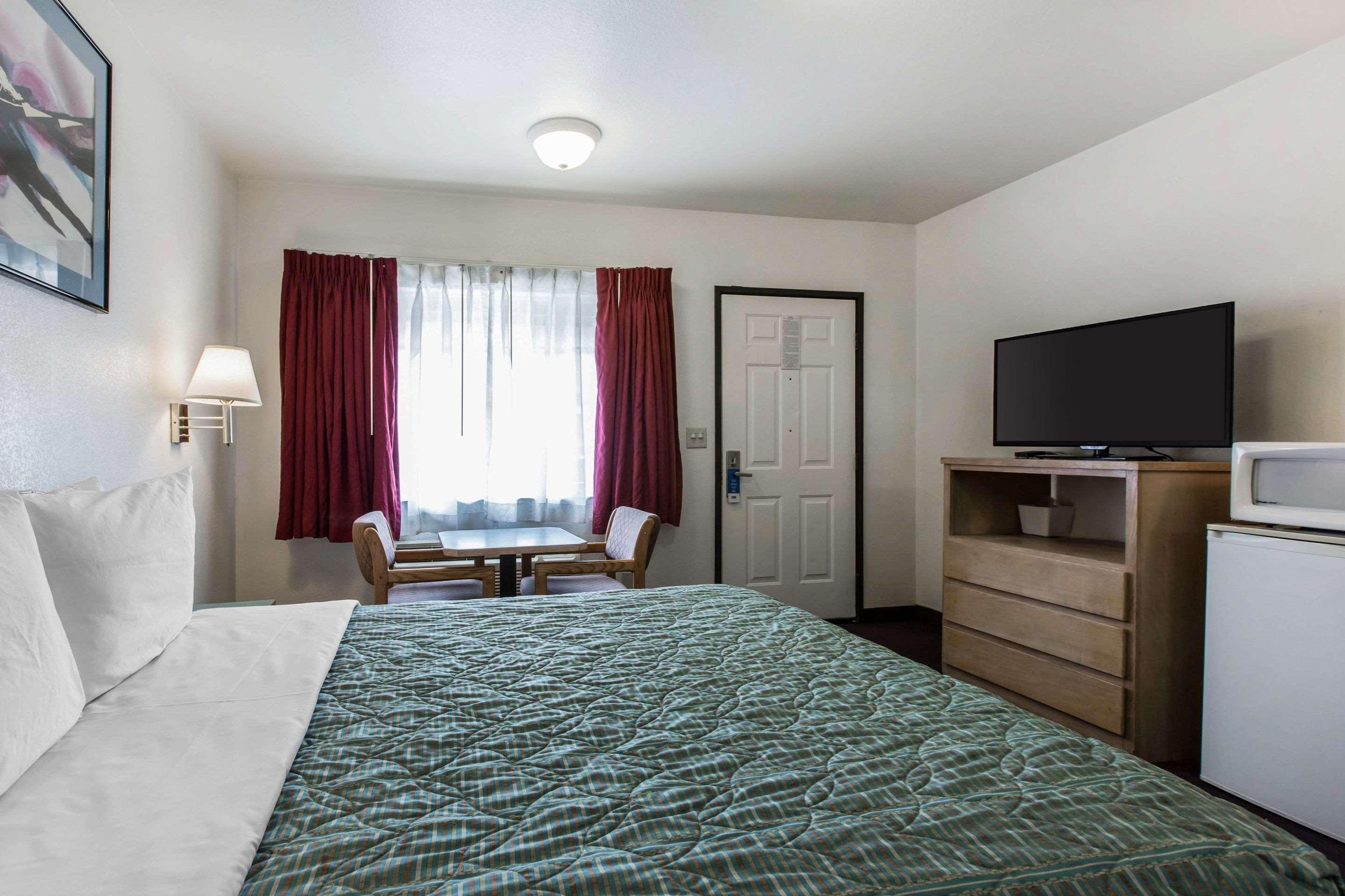 Rodeway Inn Beaumont I-10