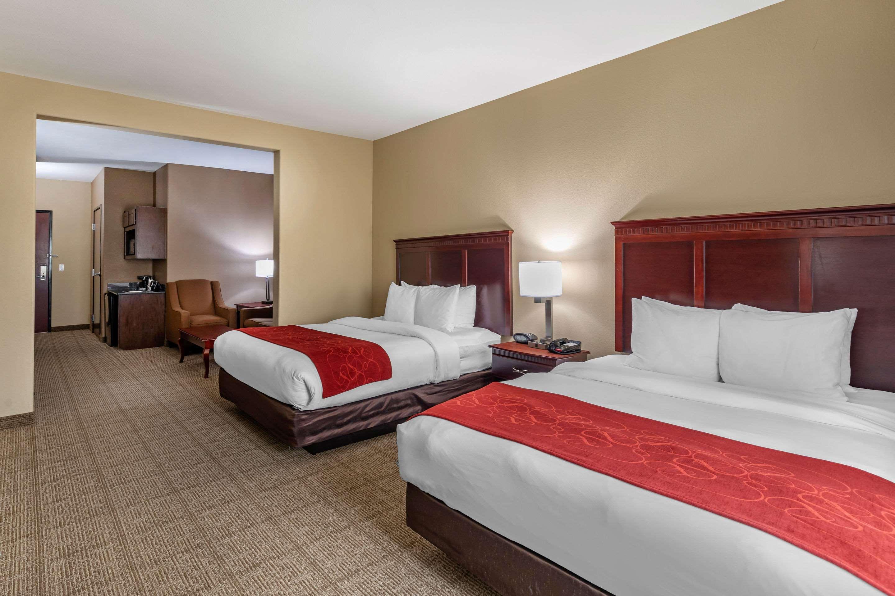 Comfort Suites DFW-Ennis