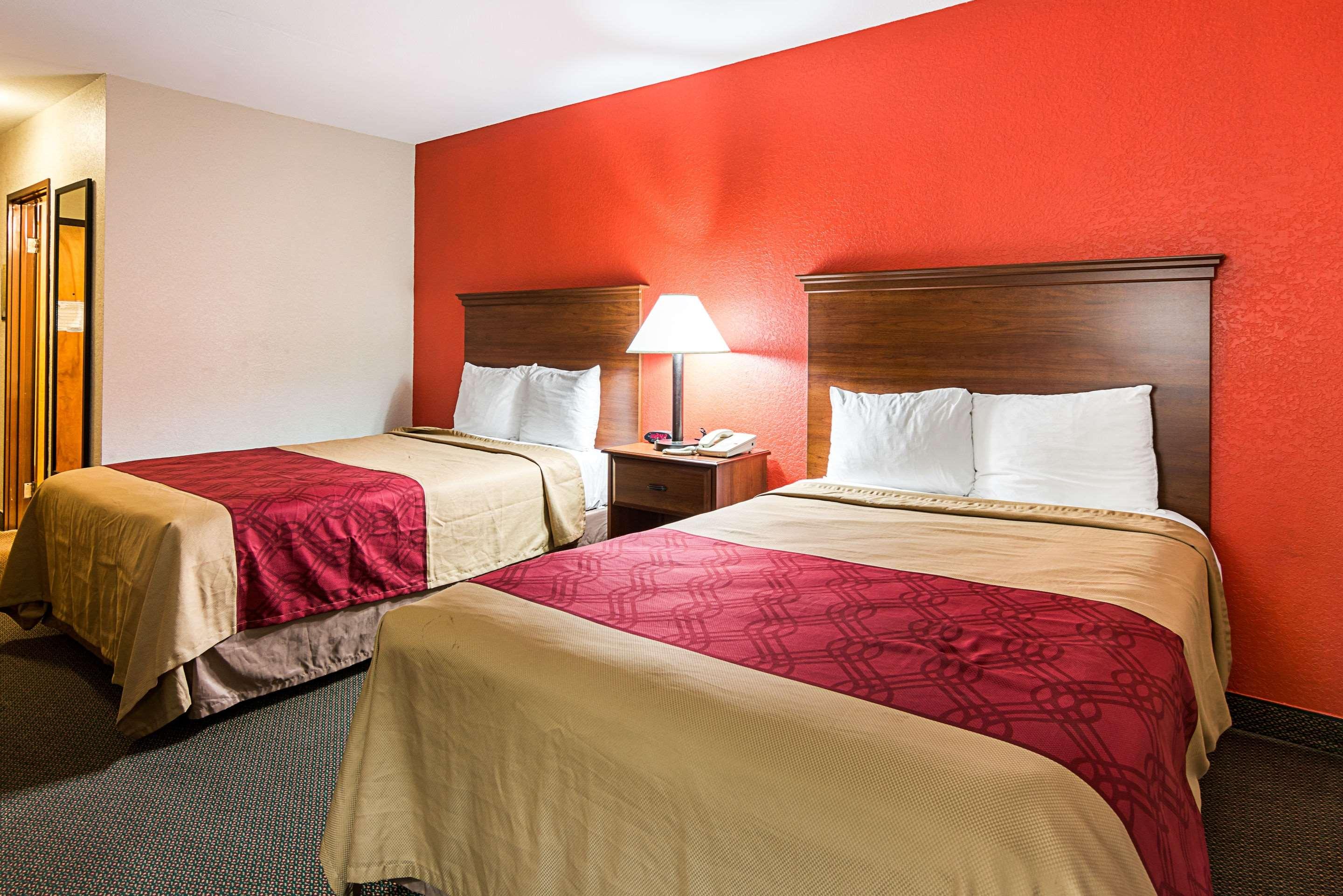 Econo Lodge Andrews AFB