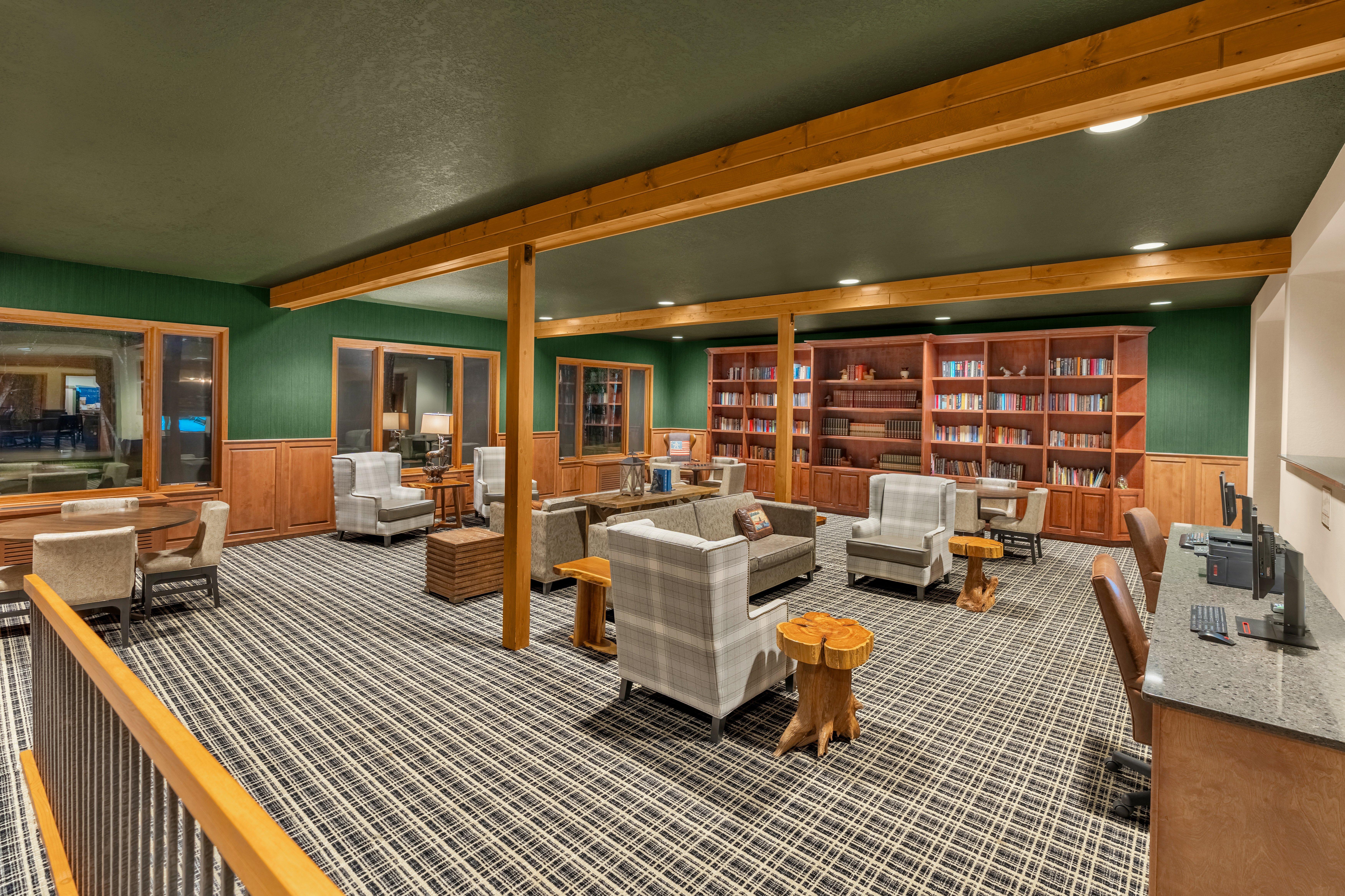 Holiday Inn Express & Suites Hayward