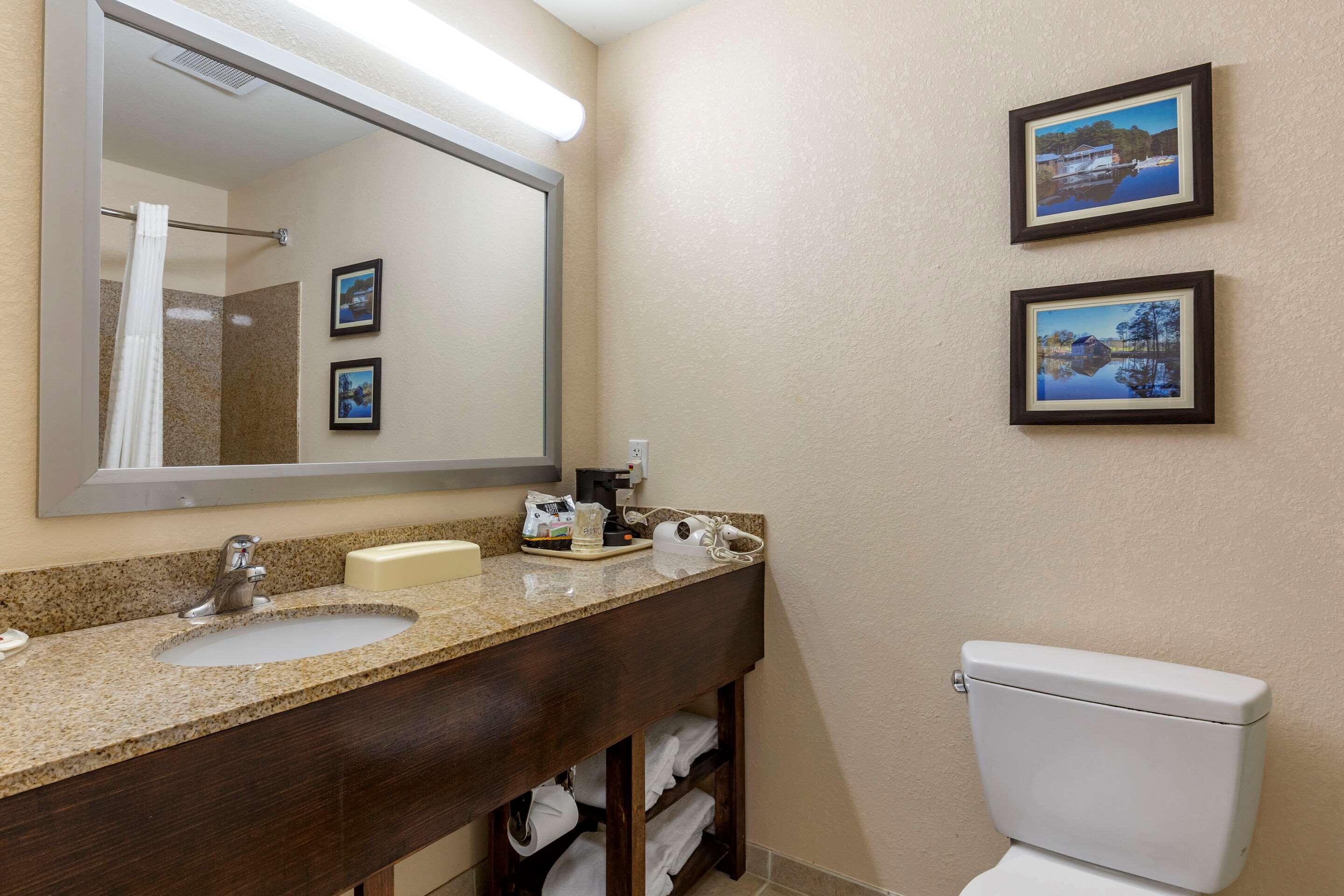 Comfort Inn Smithfield near I-95