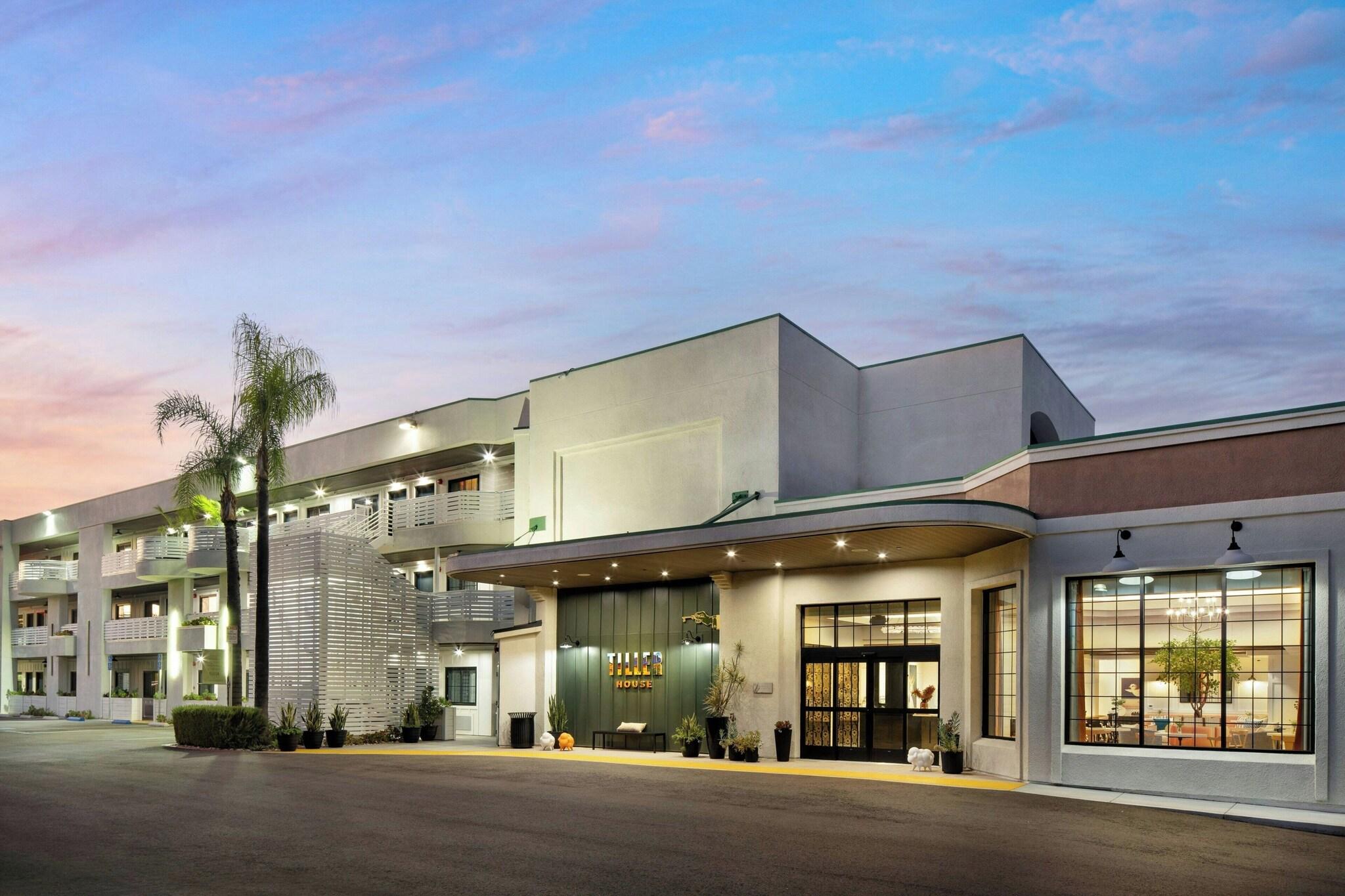 Tiller House Laguna Hills A Tribute Portfolio