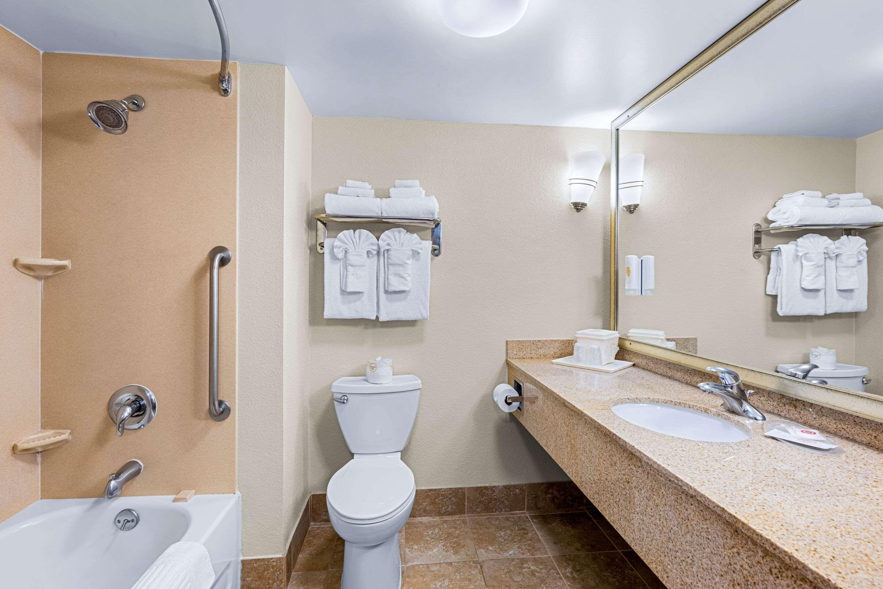 Comfort Suites Vacaville - Napa Valley