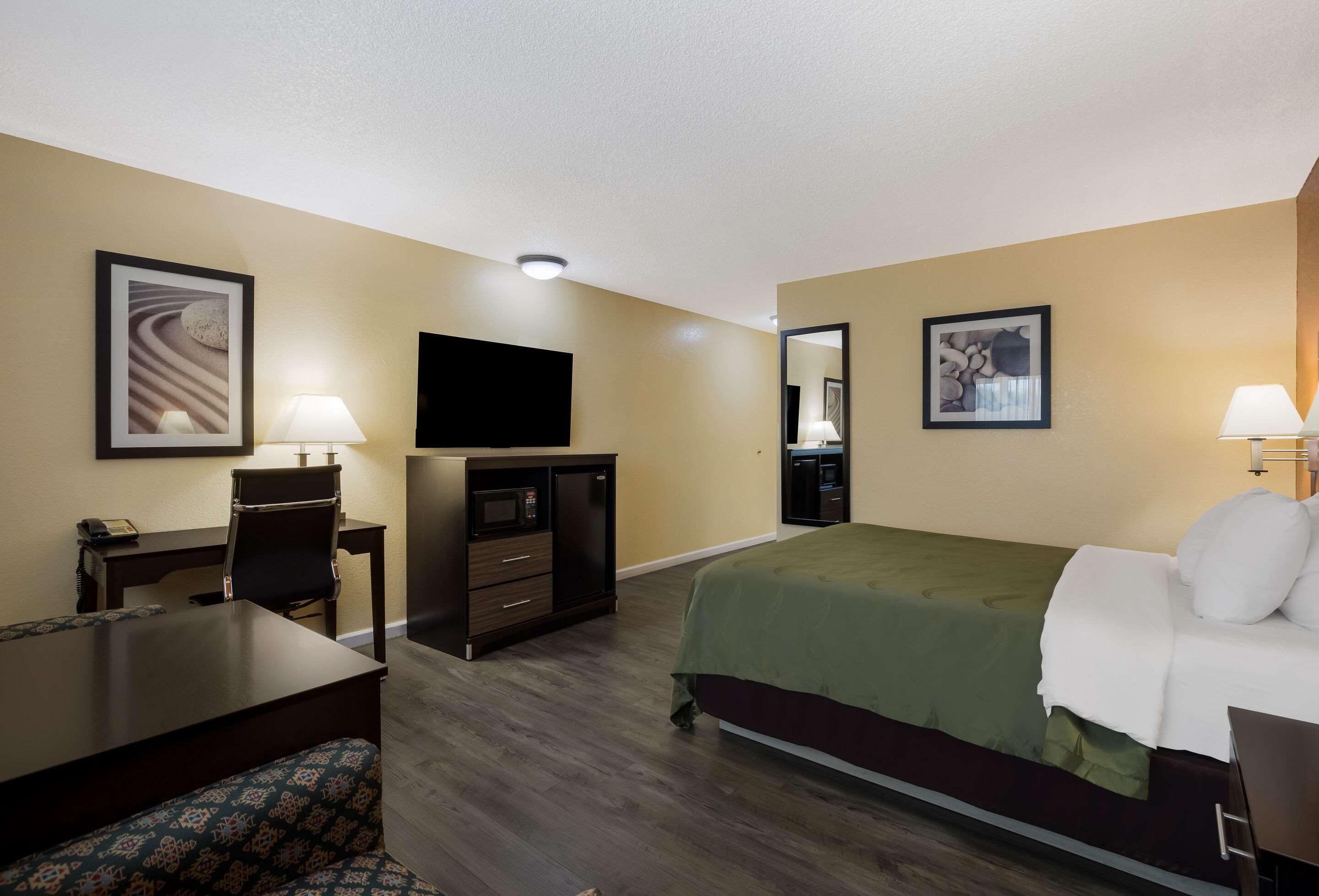 Quality Inn and Suites Medford