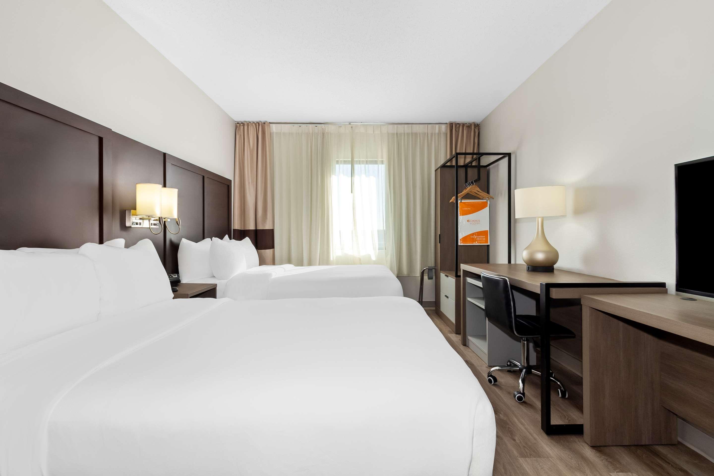 Comfort Suites Raleigh