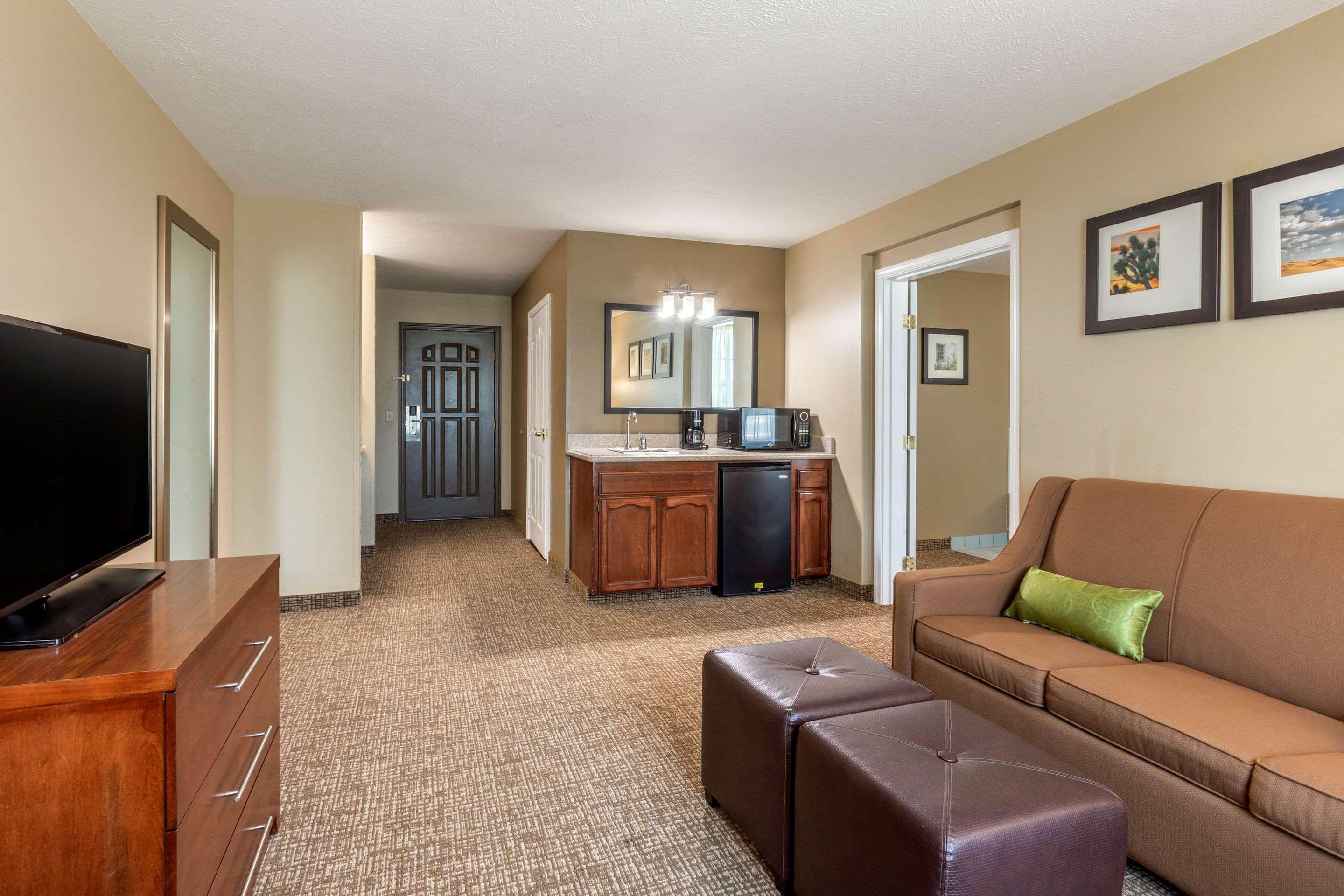 Comfort Inn Suites El Centro I 8