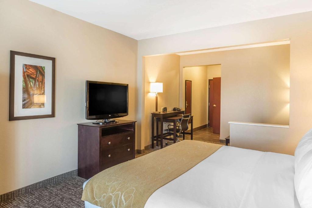 Comfort Suites North Fort Wayne