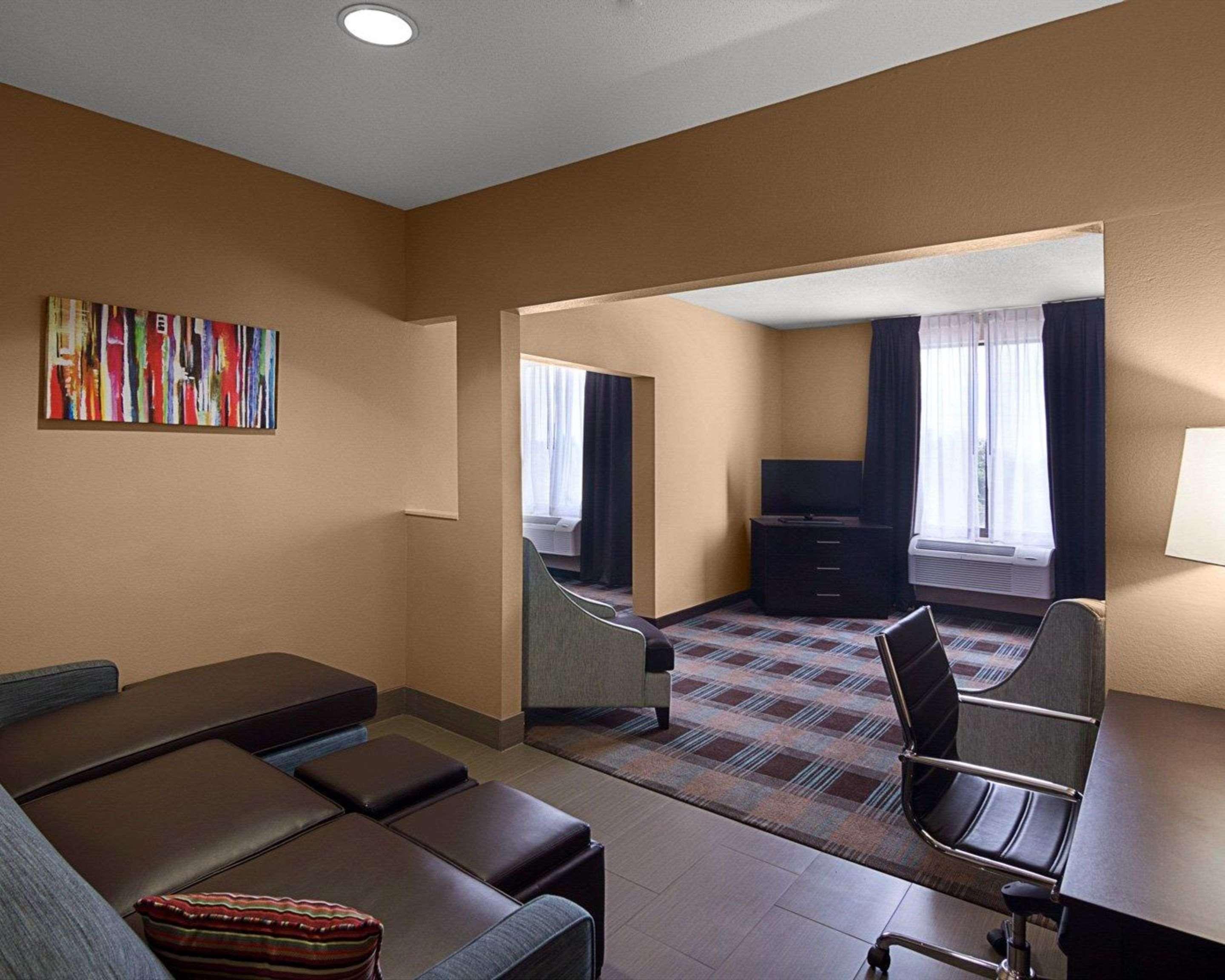 Comfort Suites Houston West at Clay Road