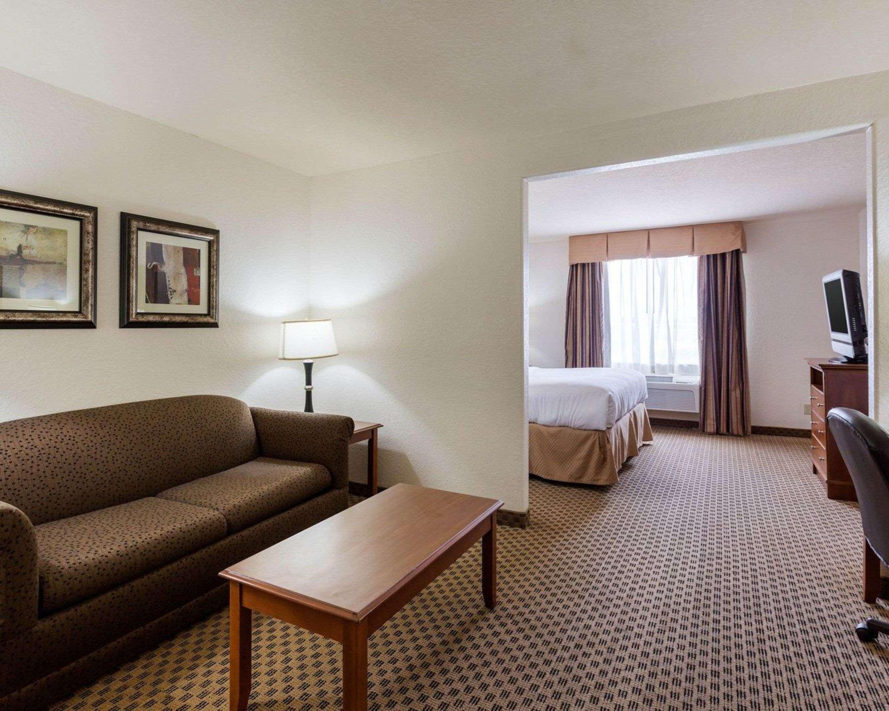 Quality Suites Huntsville