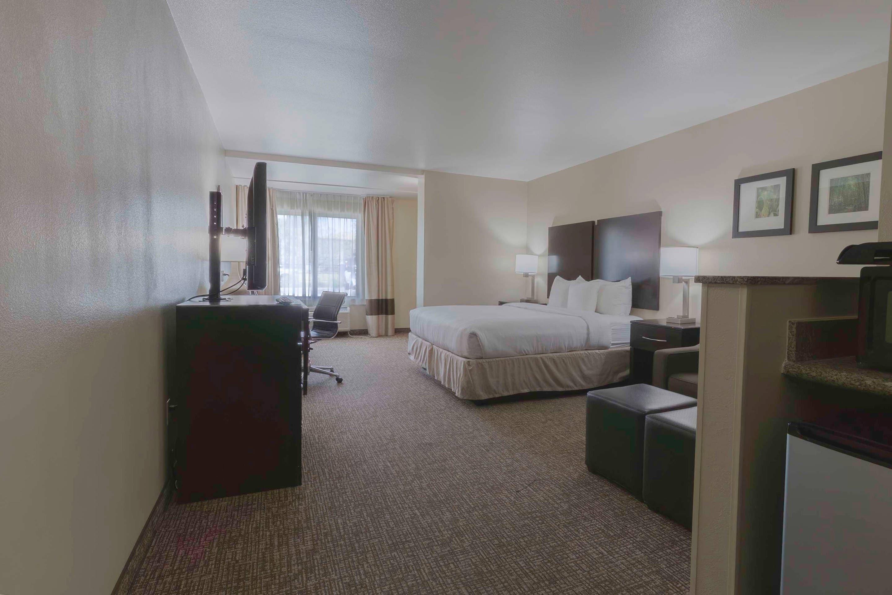 Comfort Inn & Suites Colton