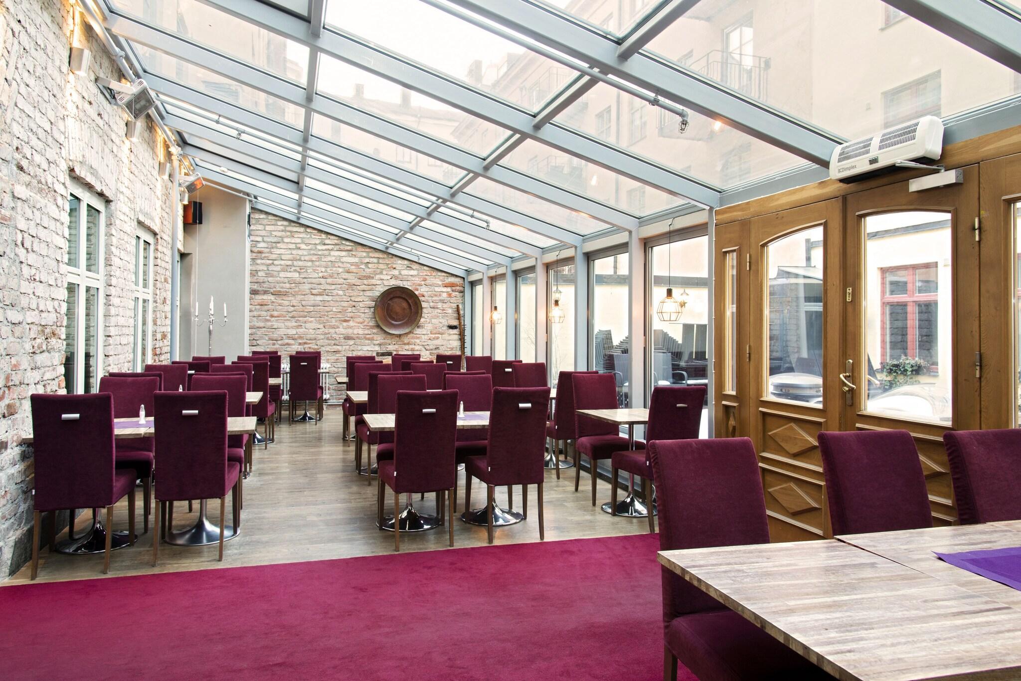 Rex Hotel