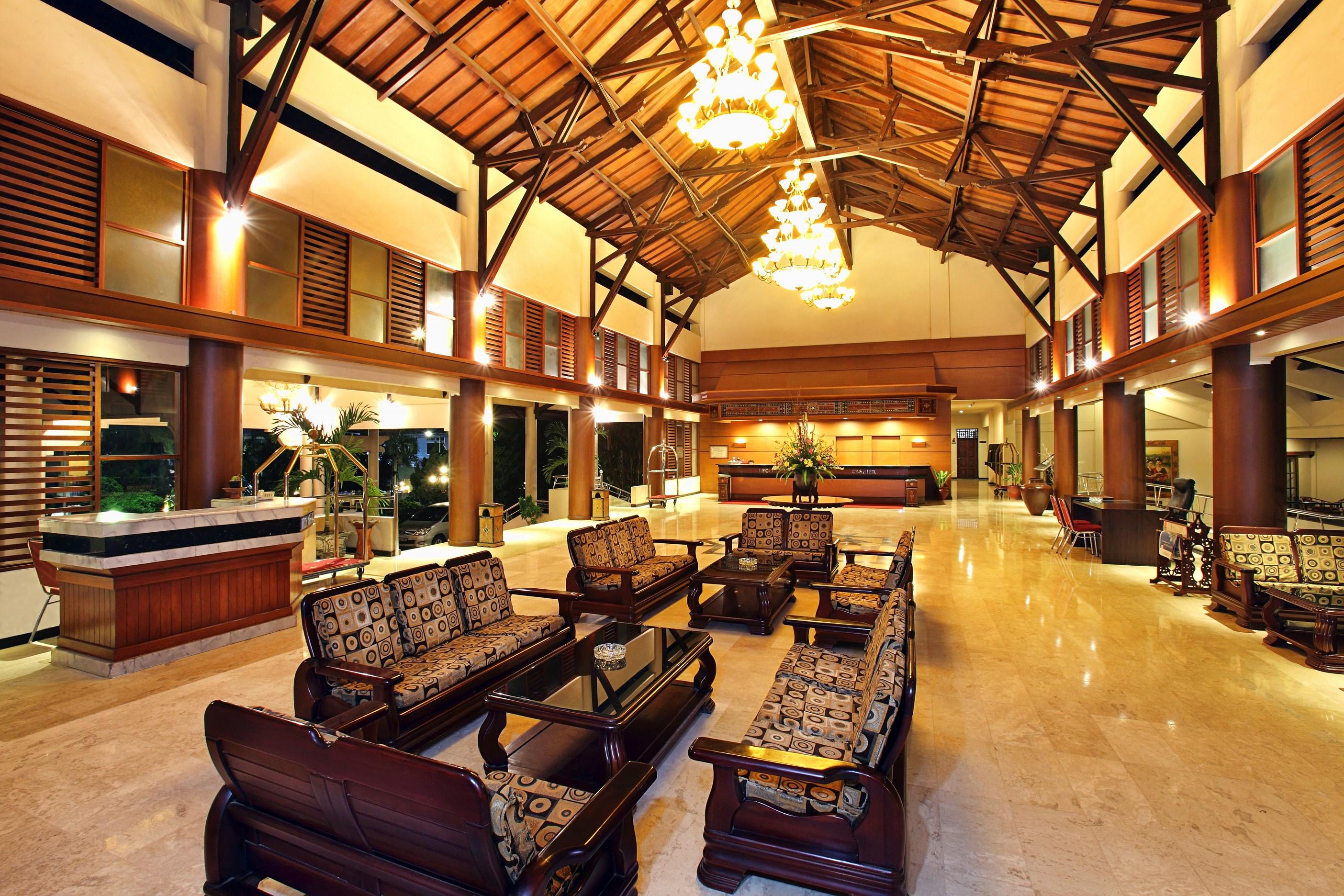 Lombok Raya Hotel by null