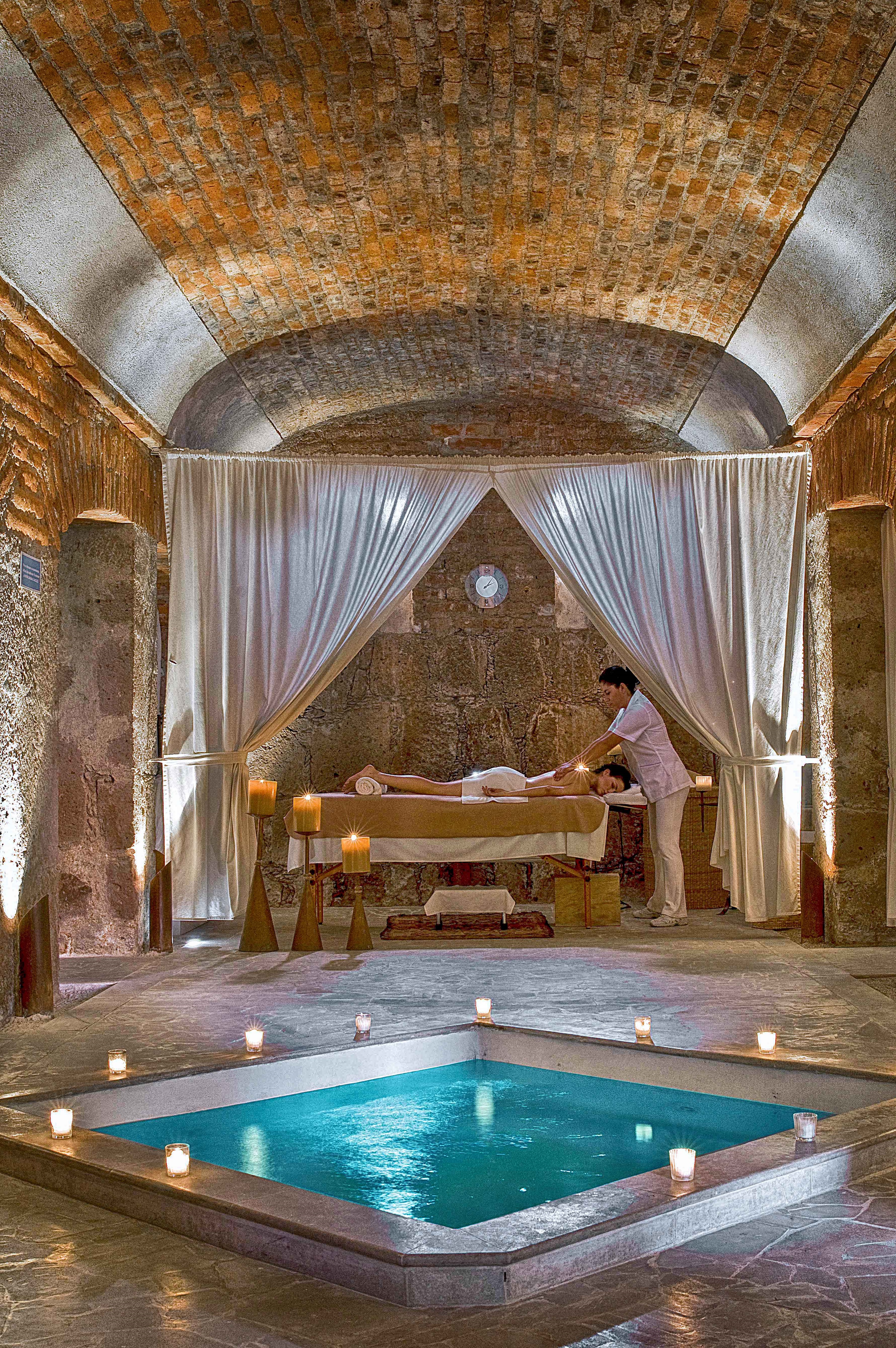 Hacienda Sepulveda Hotel & Spa