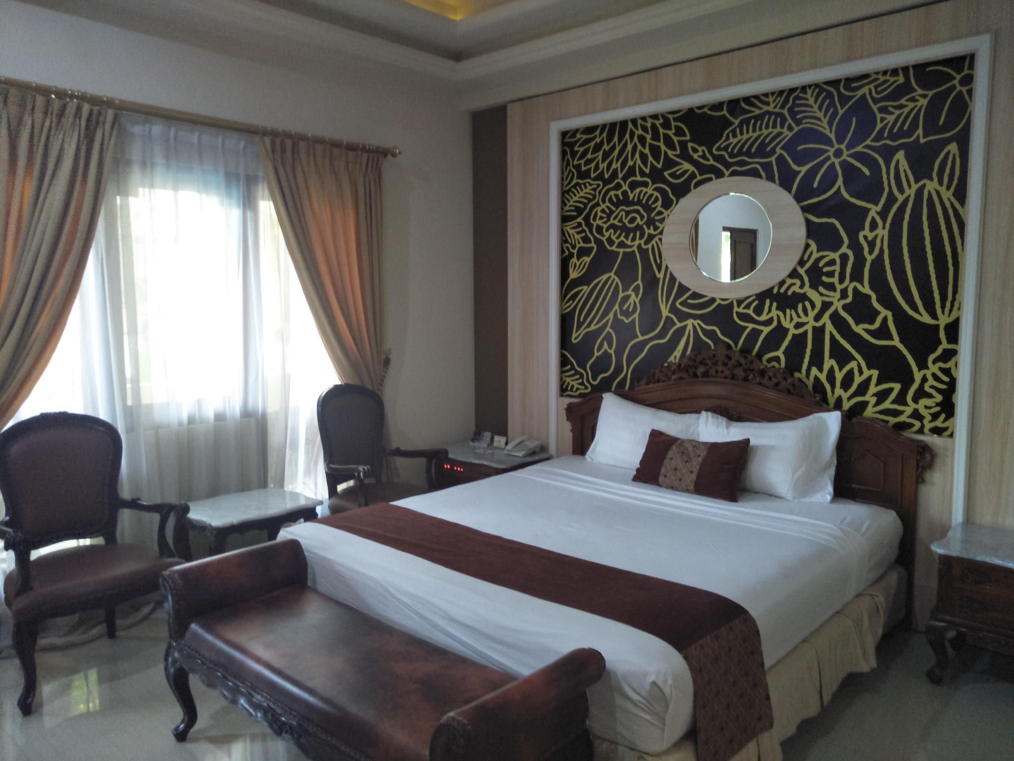 Indah Palace