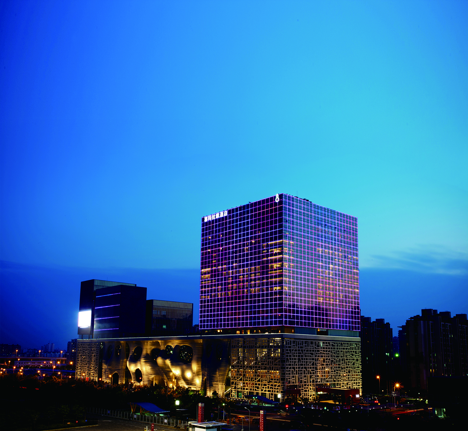 Jumeirah Himalayas Hotel Shanghai by null