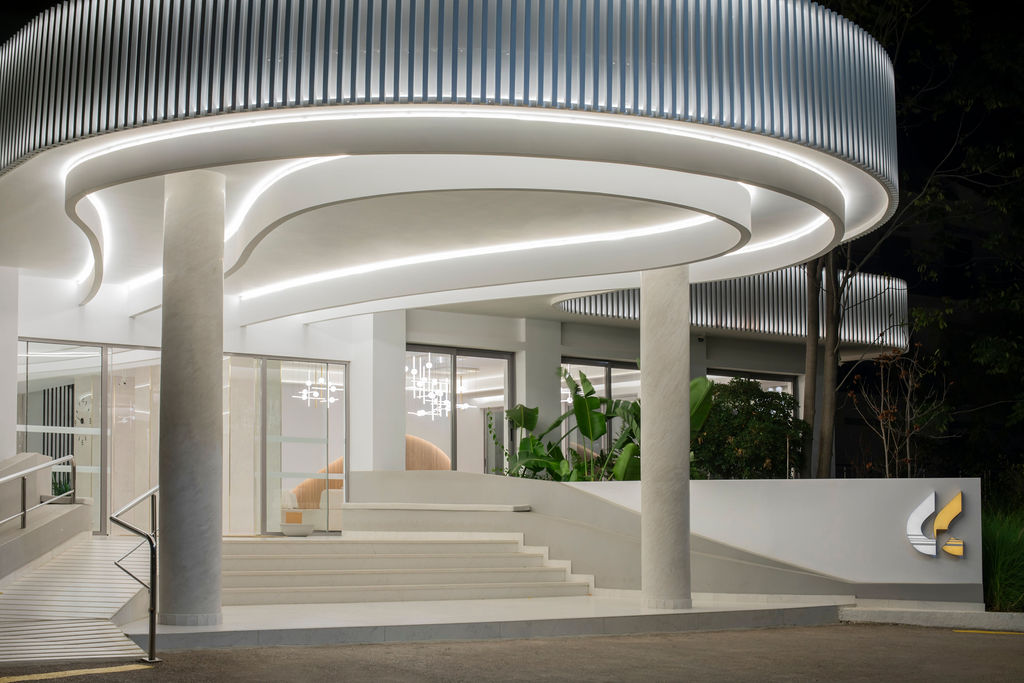 Golden Coast - nuotrauka