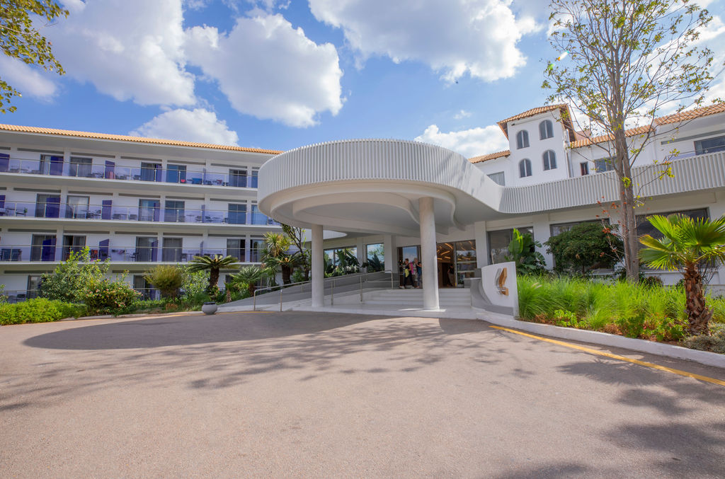 Golden Coast - nuotrauka