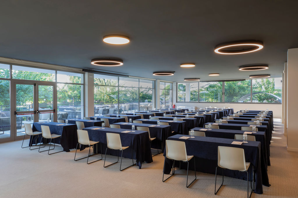 Golden Coast - nuotrauka