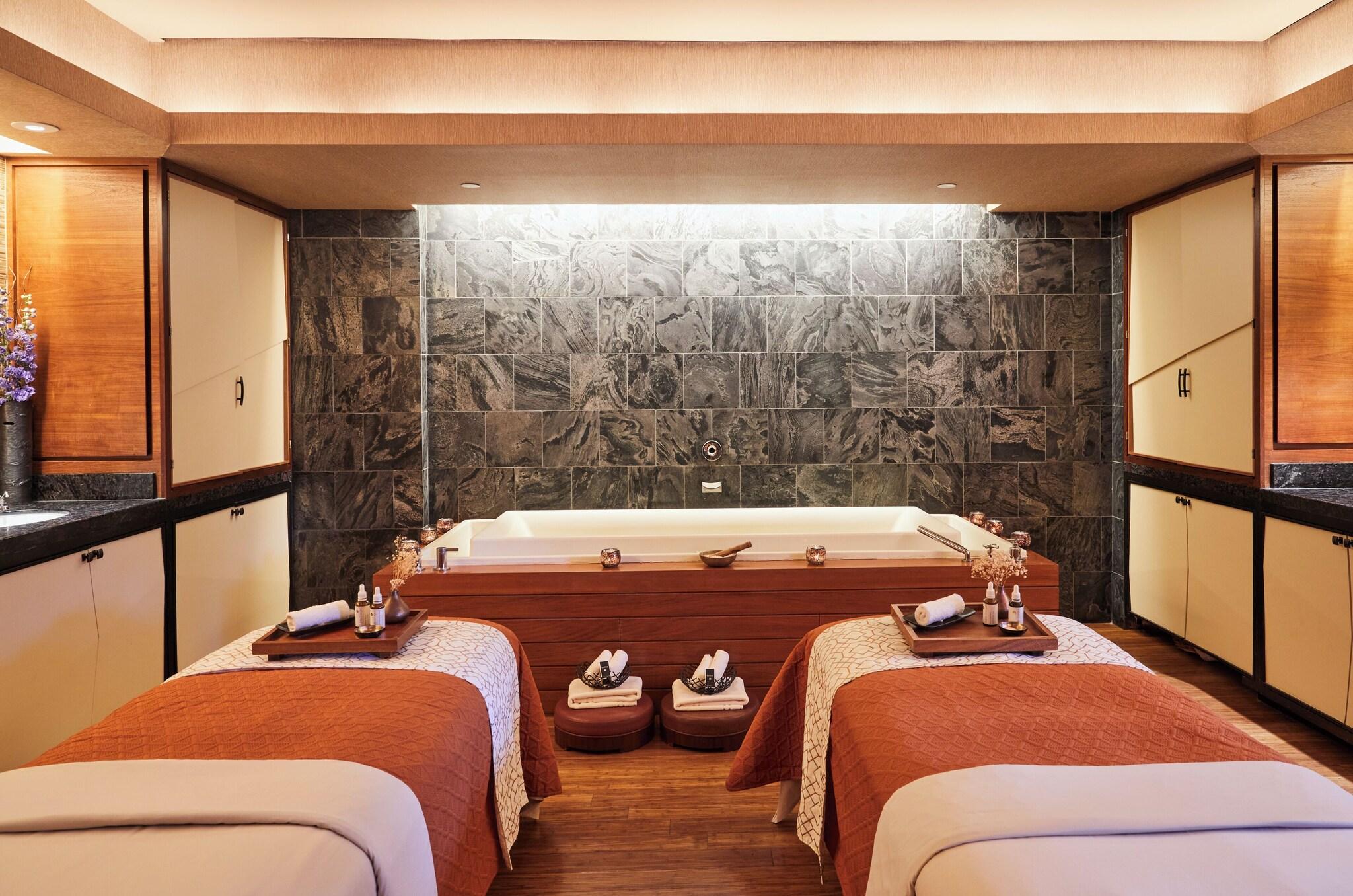 The Peninsula New York by null