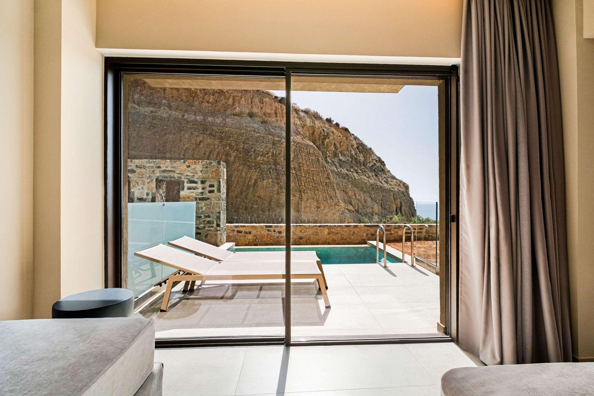 Harmony E Rock Hotel & Resort