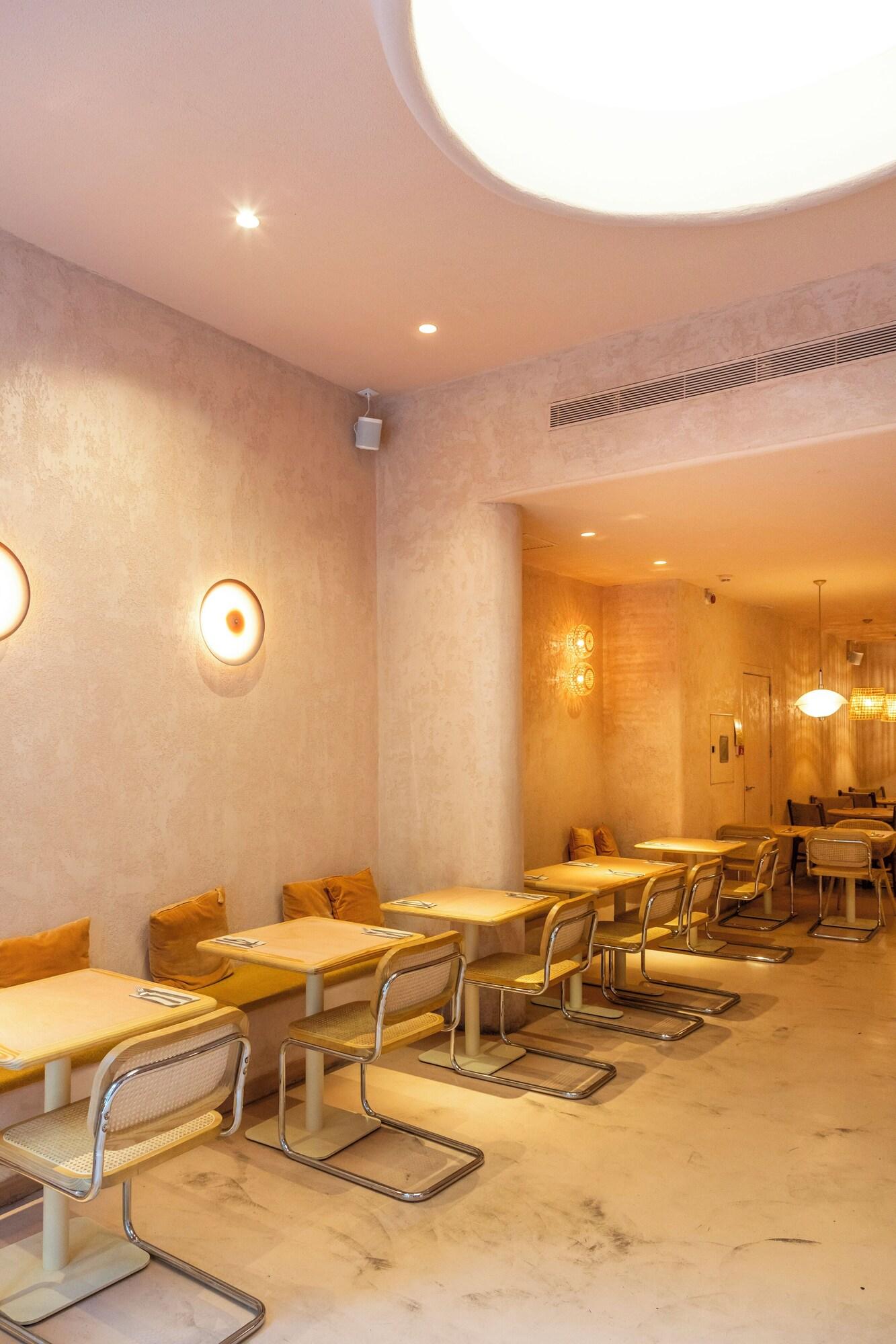 Hotel Constanza by null