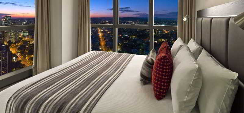 Meriton Serviced Apartments Adelaide Street