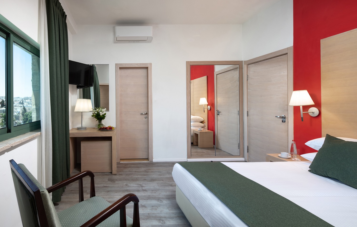 Legacy Hotel. by null