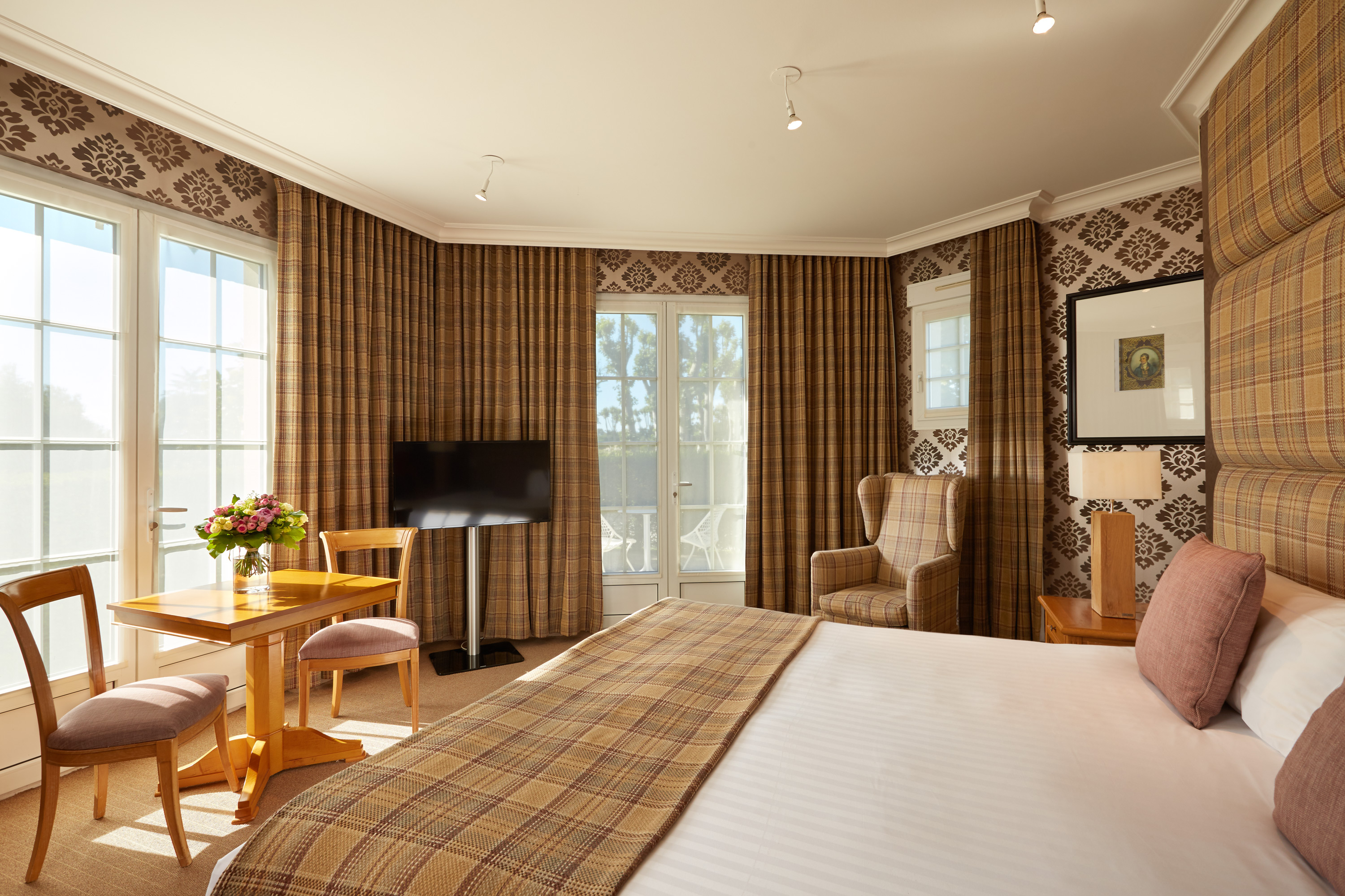 Chateau Hotel & Spa Grand Barrail by null