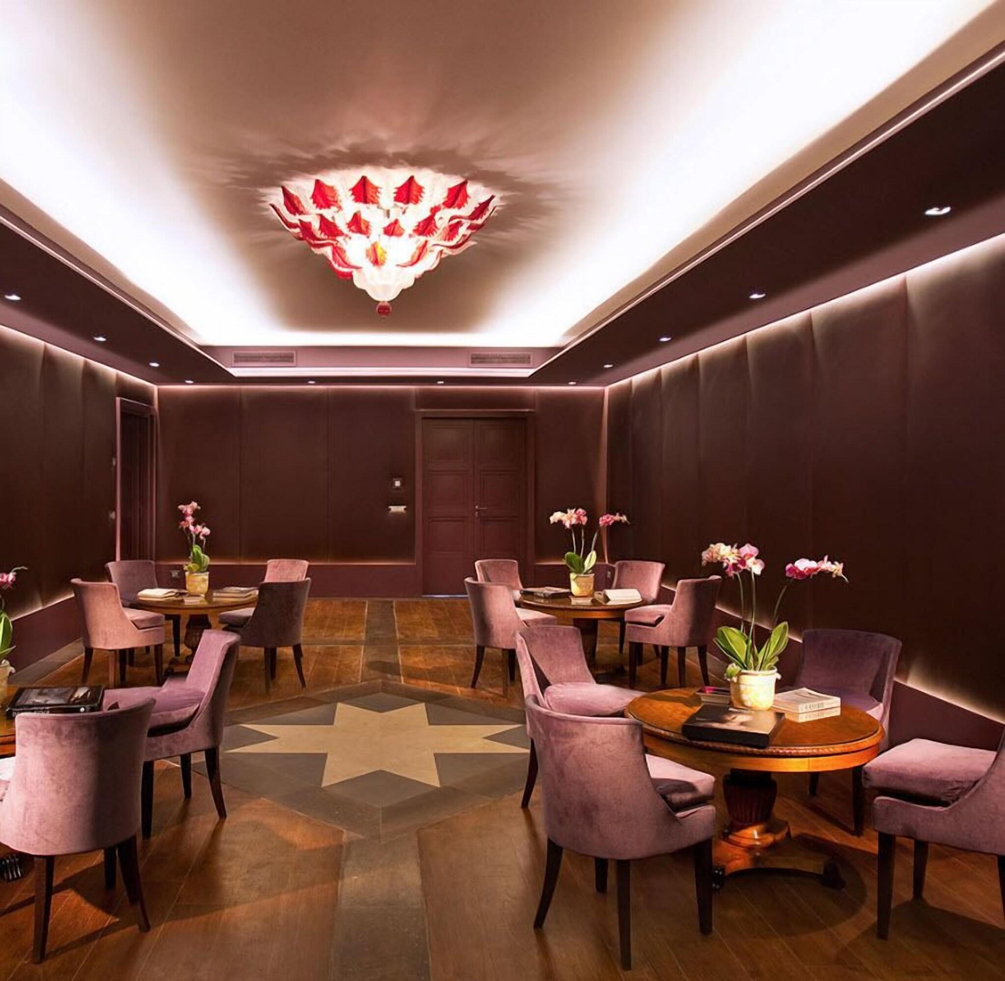 The Ashbee Hotel by null