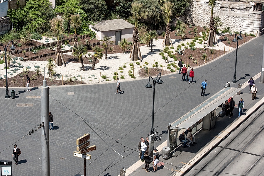 64 Nice Hotel - фото