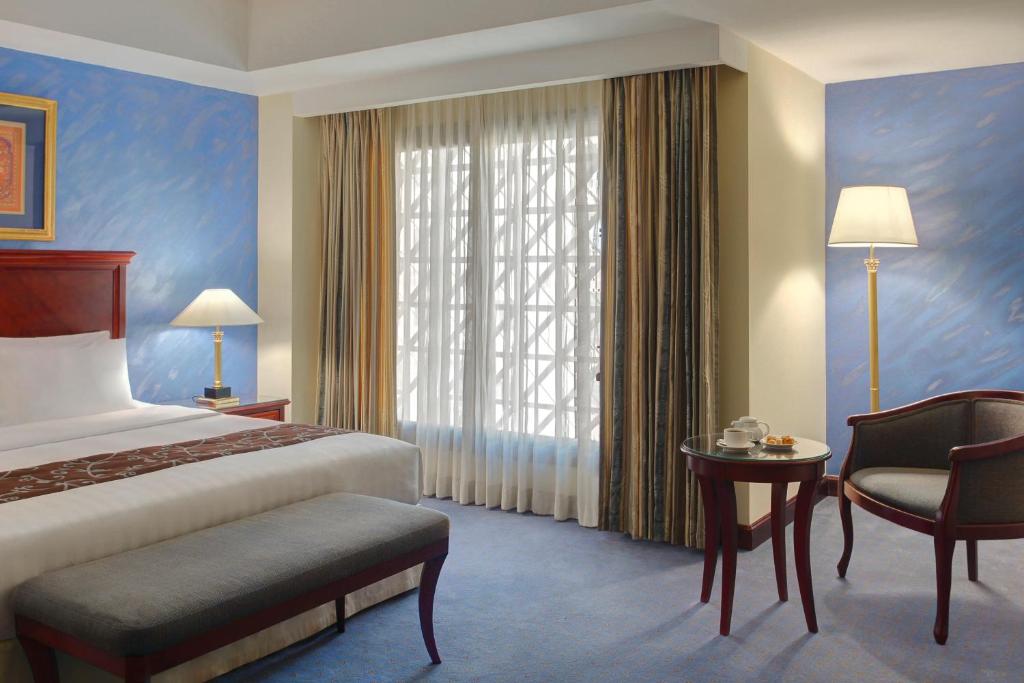 Quad room