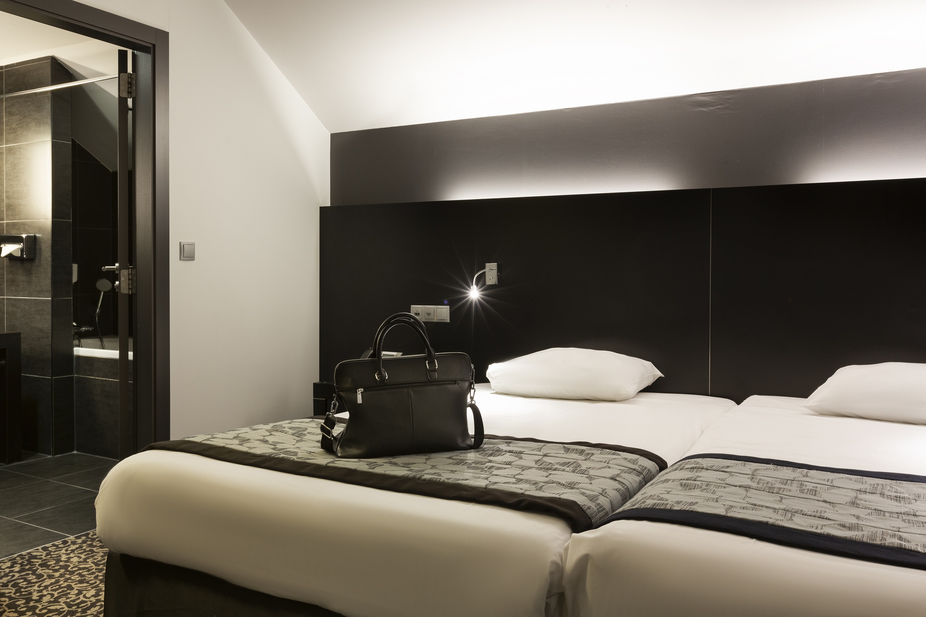 Chambre, exécutif, familiale