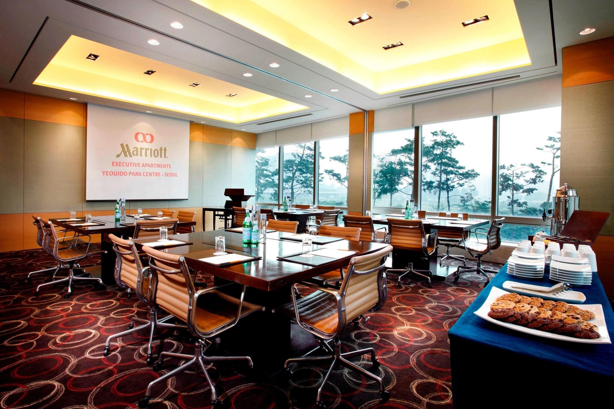 Yeouido Park Centre, Seoul - Marriott Executive Apartments by null