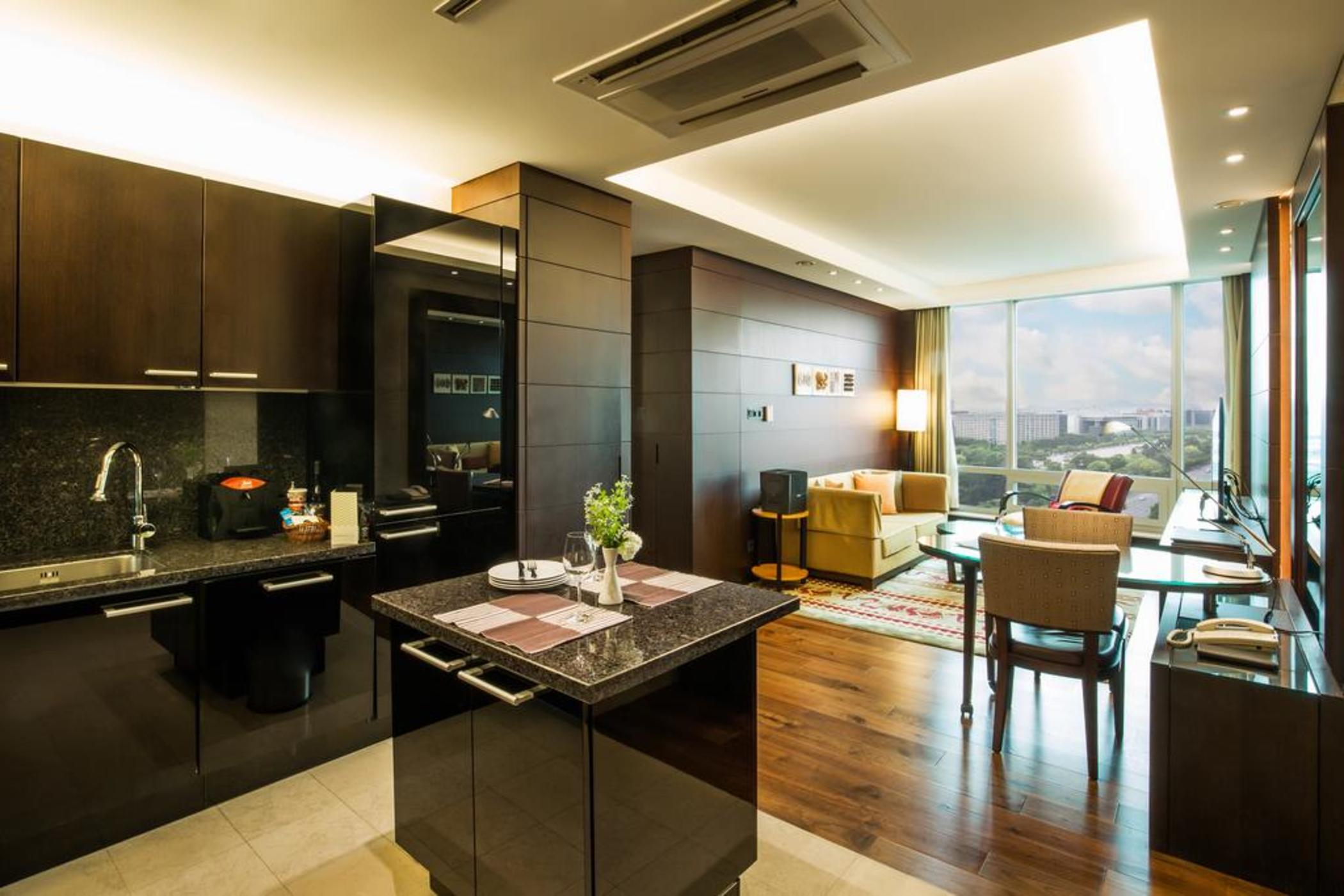 Yeouido Park Centre, Seoul - Marriott Executive Apartments by null