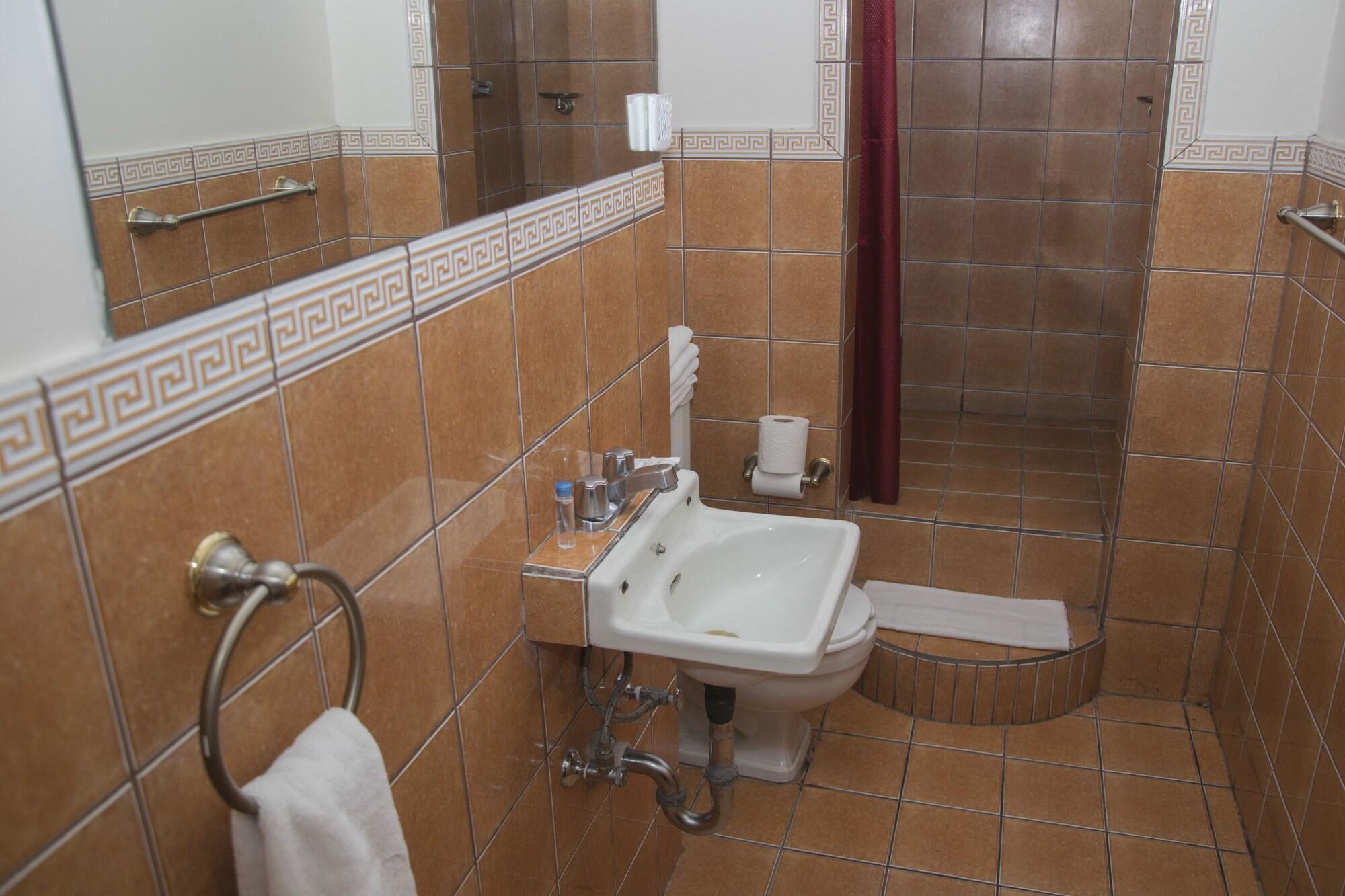 Hotel Colonial CR by null