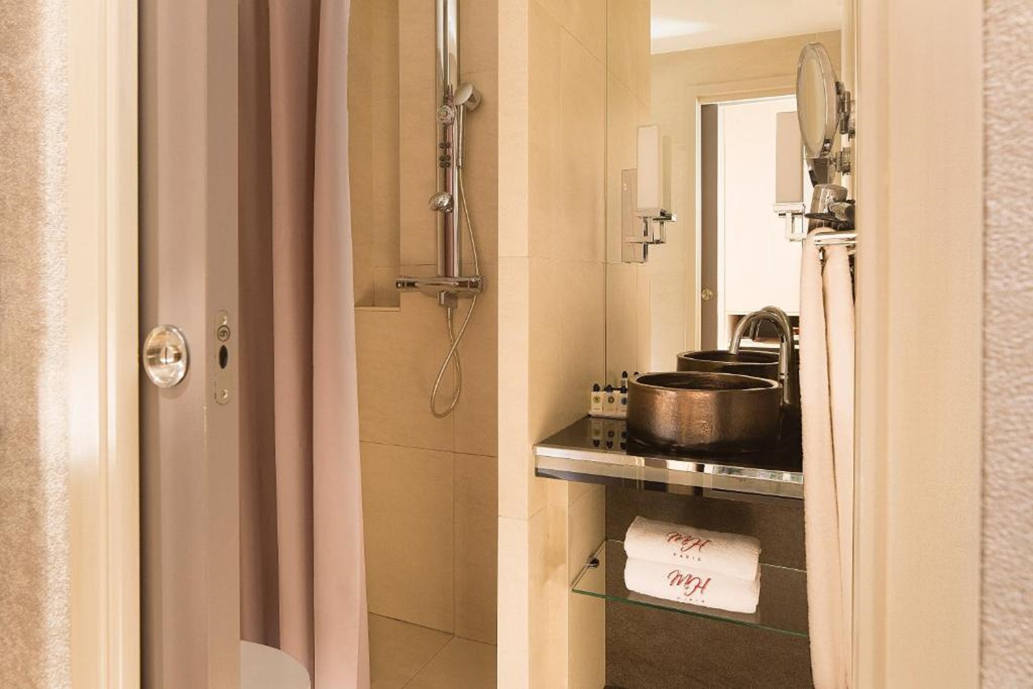 Imagem da galeria de Madison Hotel