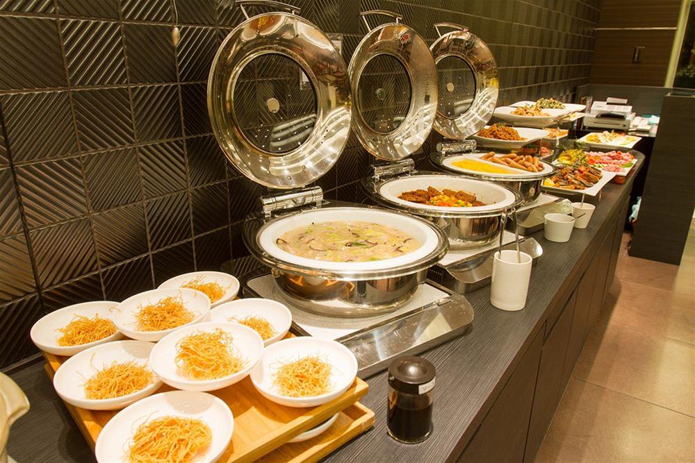 S Peria Hotel Nagasaki by null