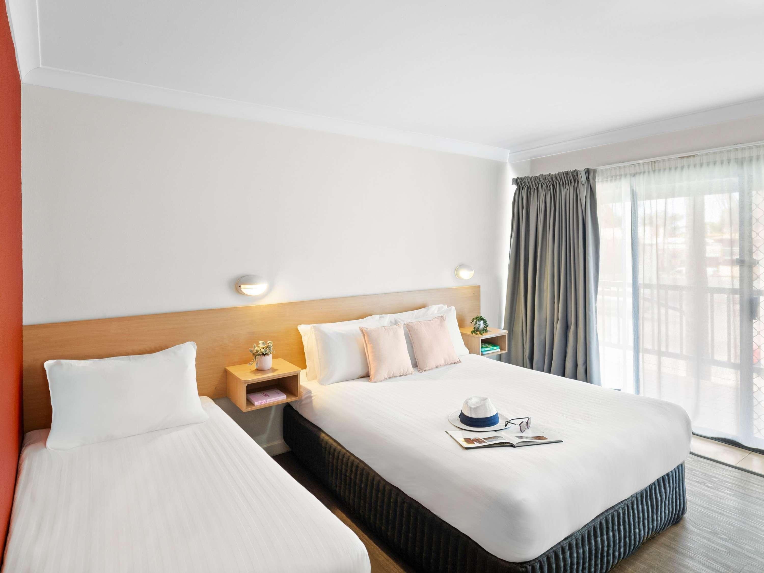 Greet Hotel Alice Springs