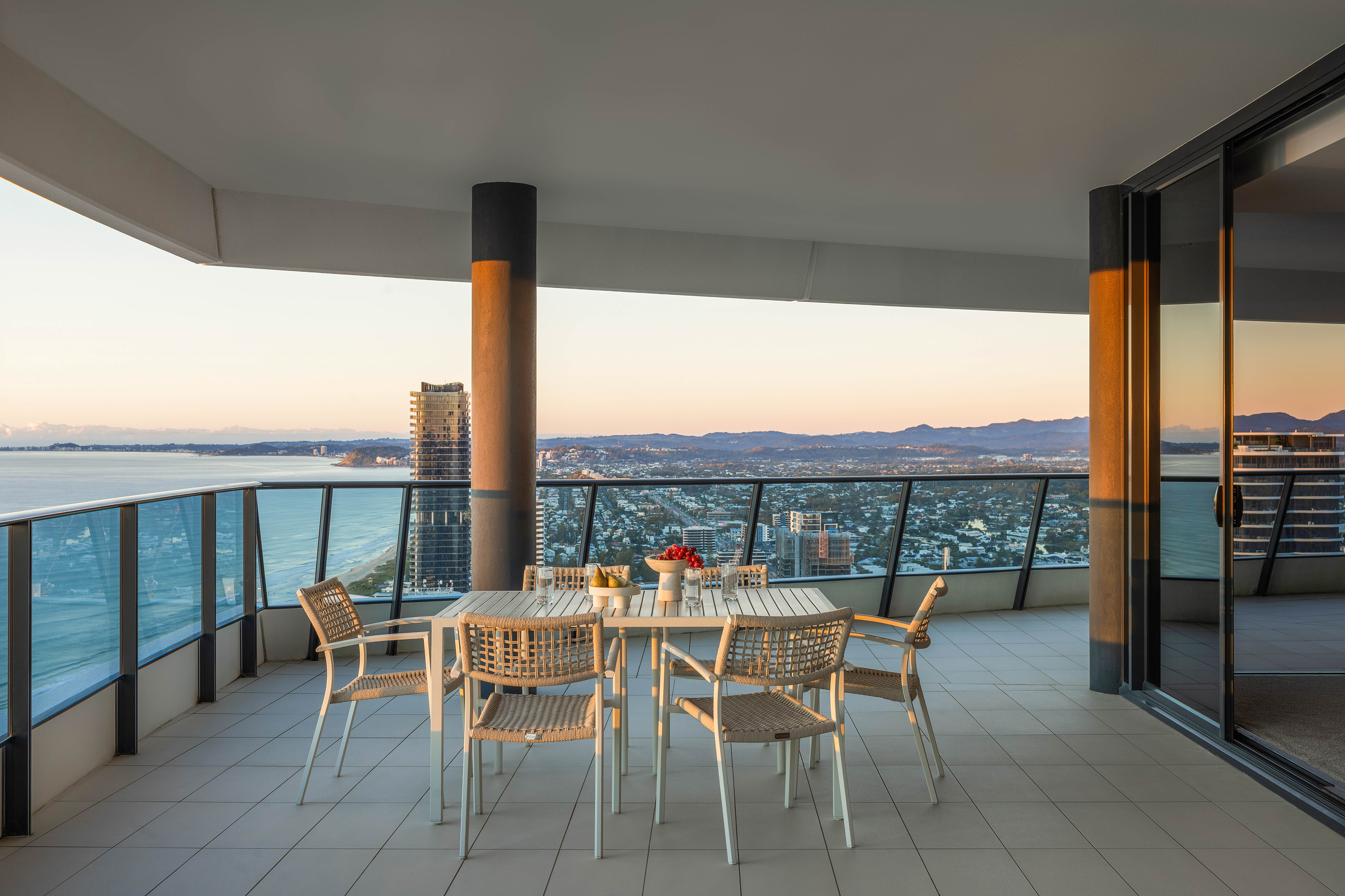 Peppers Broadbeach by null