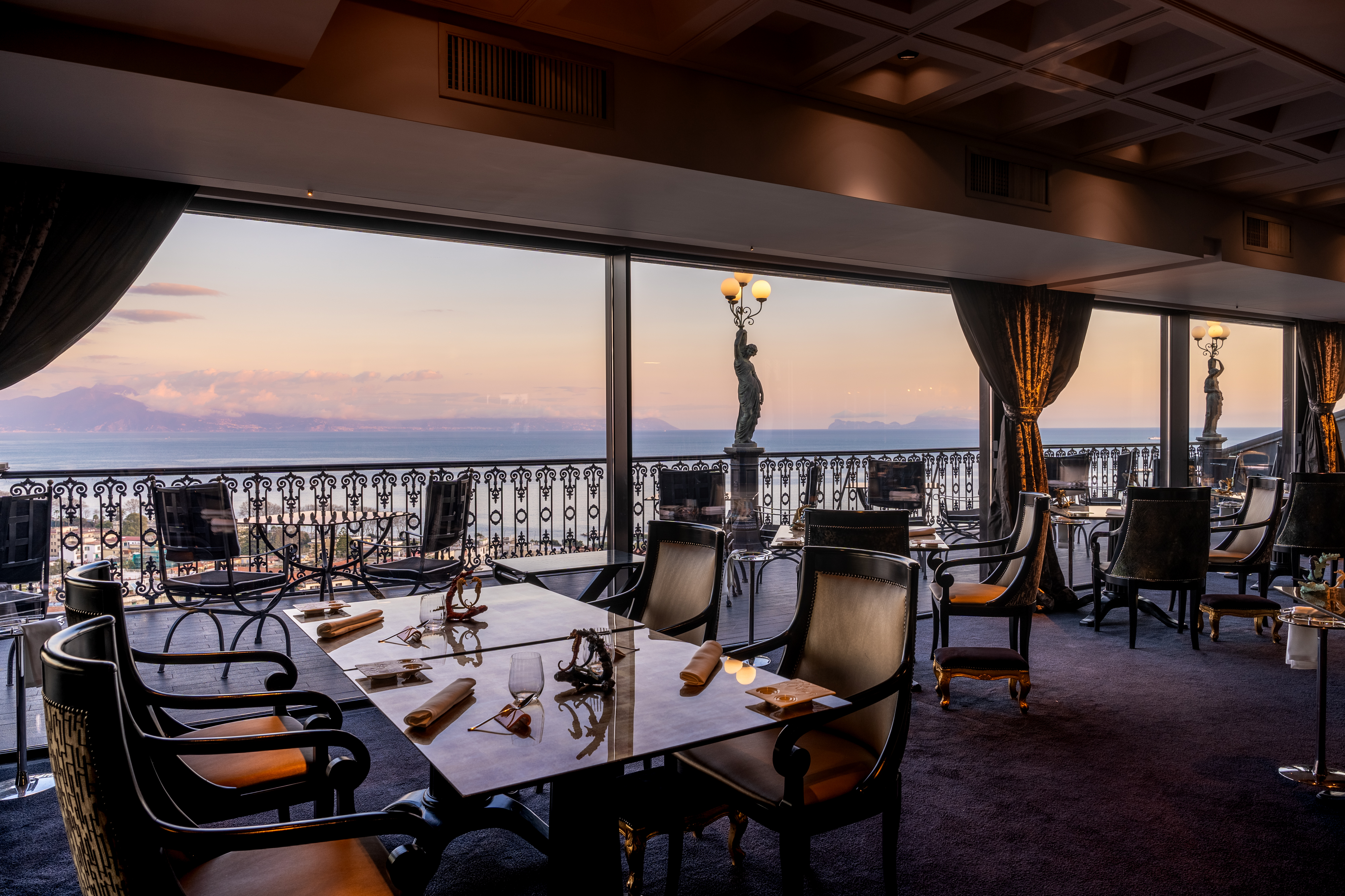 Grand Hotel Parker's by null