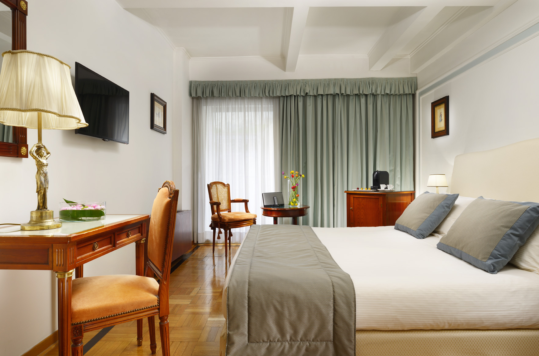 Grand Hotel Parker's by null