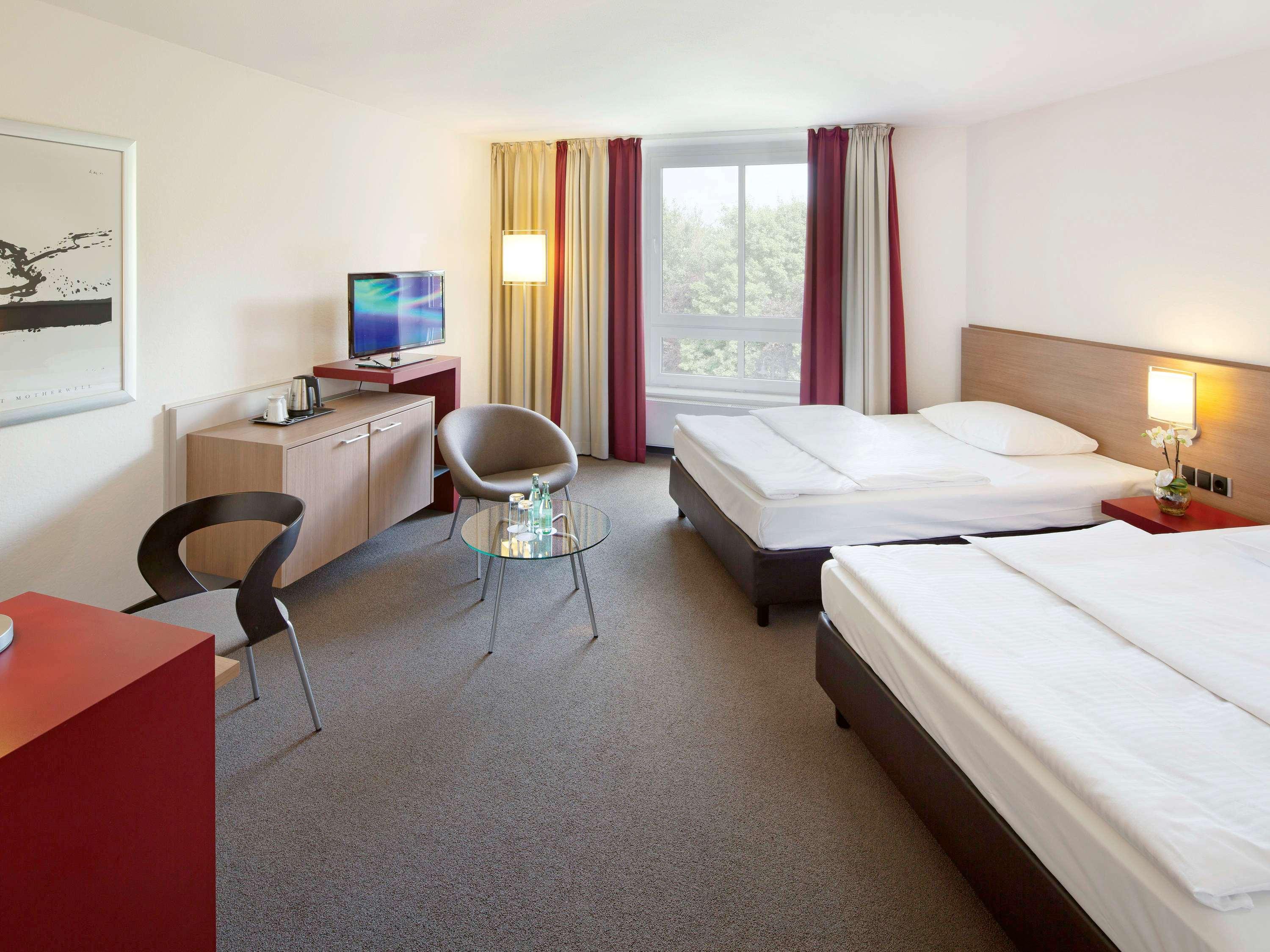 Zimmer mit 2 einzelbetten, familien