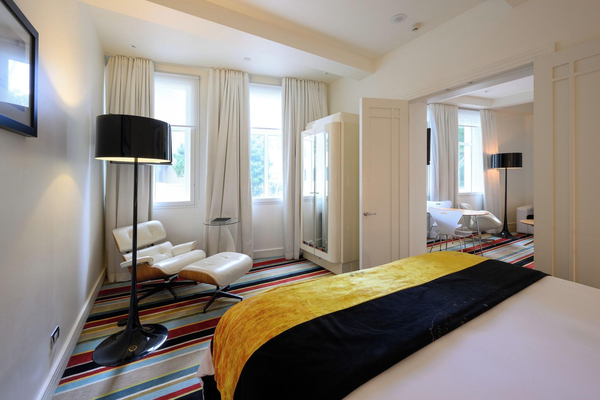Hotel DeBrett by null