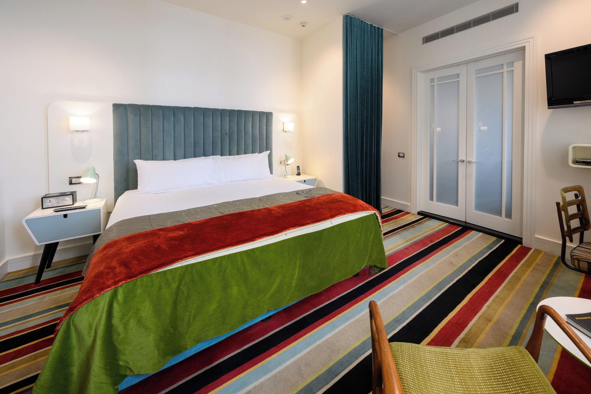 Hotel DeBrett by null