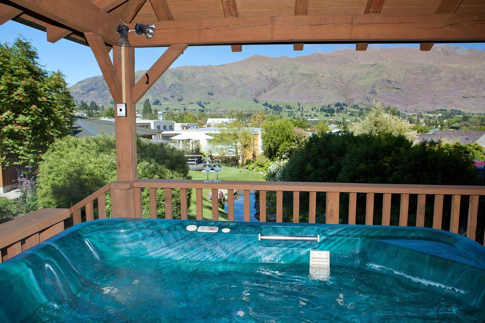 Wanaka Springs Lodge by null