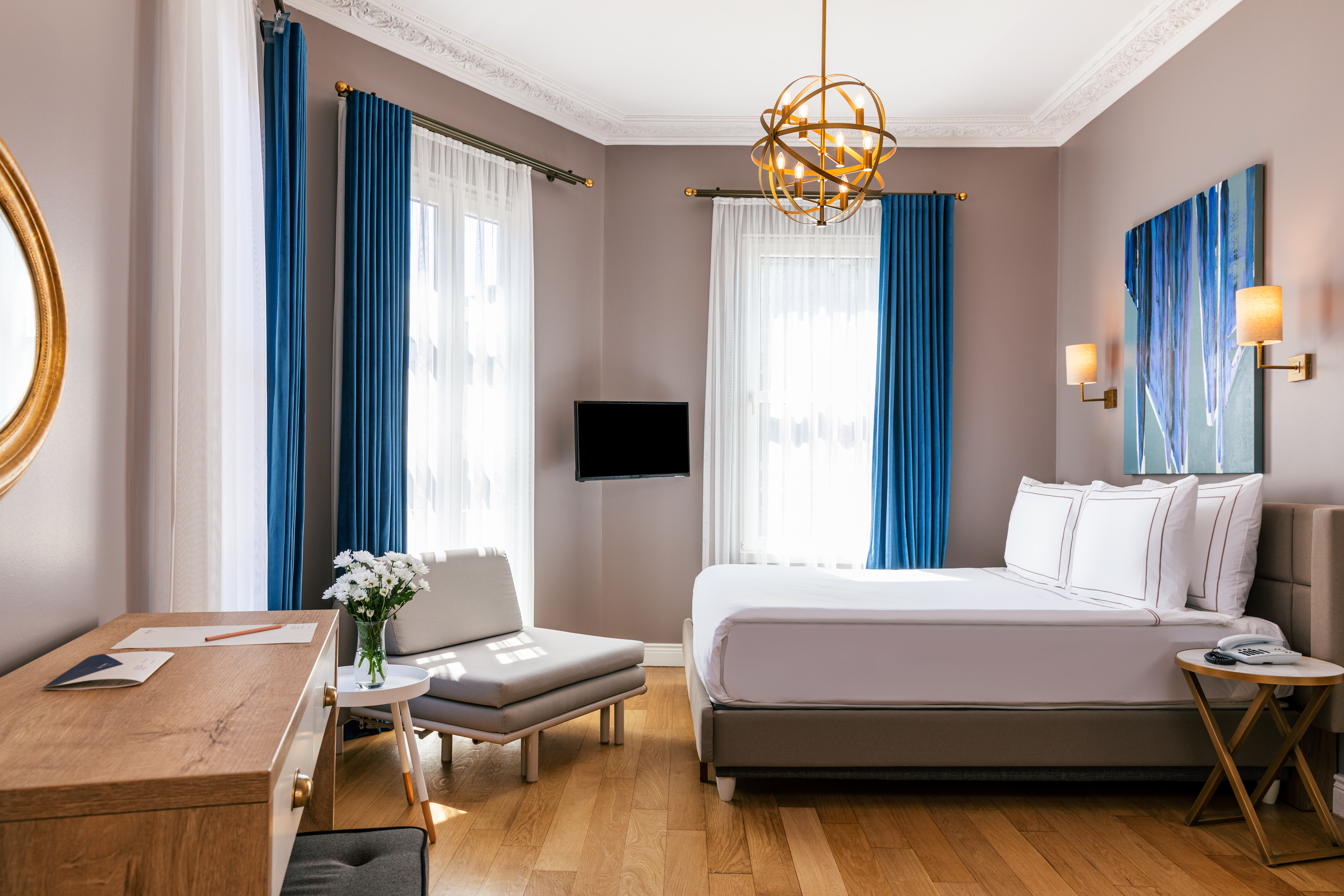 Petros Hotel