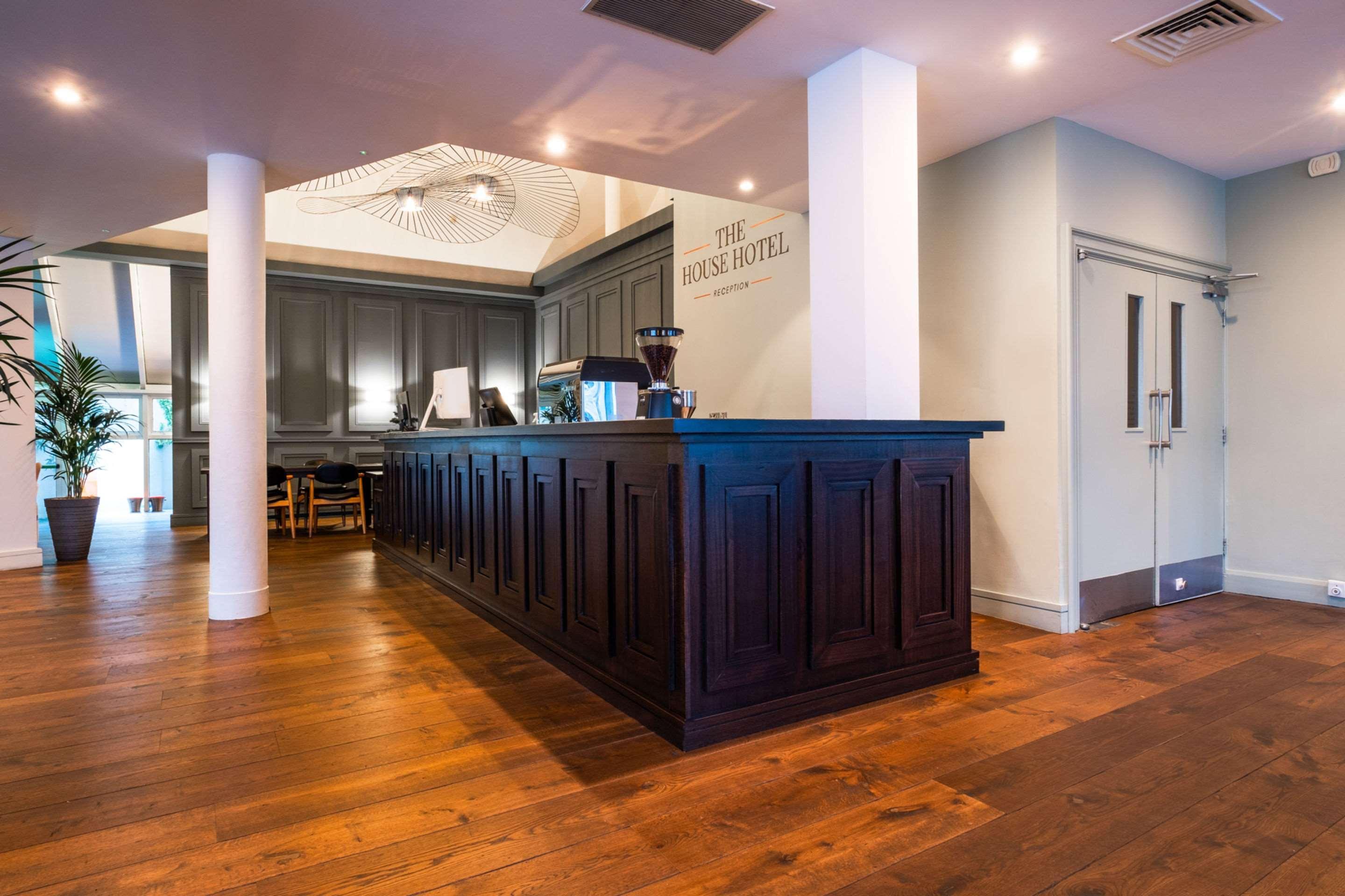 The House Hotel by null